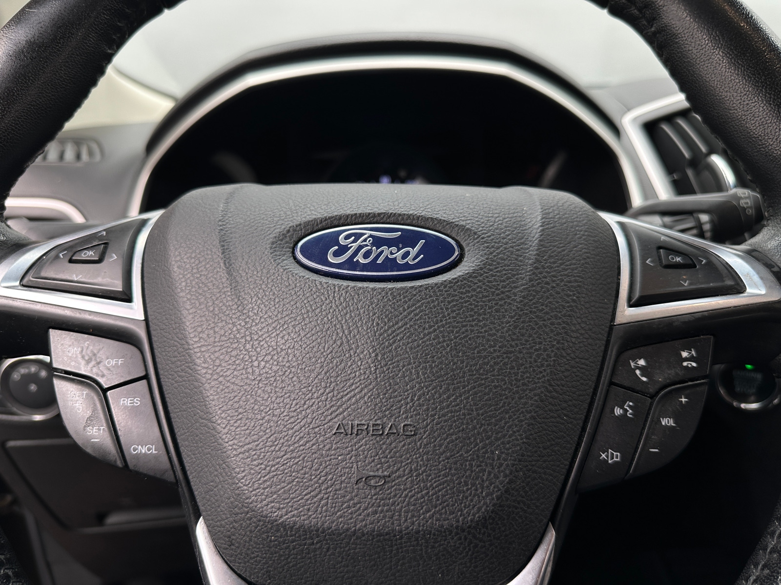 Thumbnail: 2019 Ford Edge - 4
