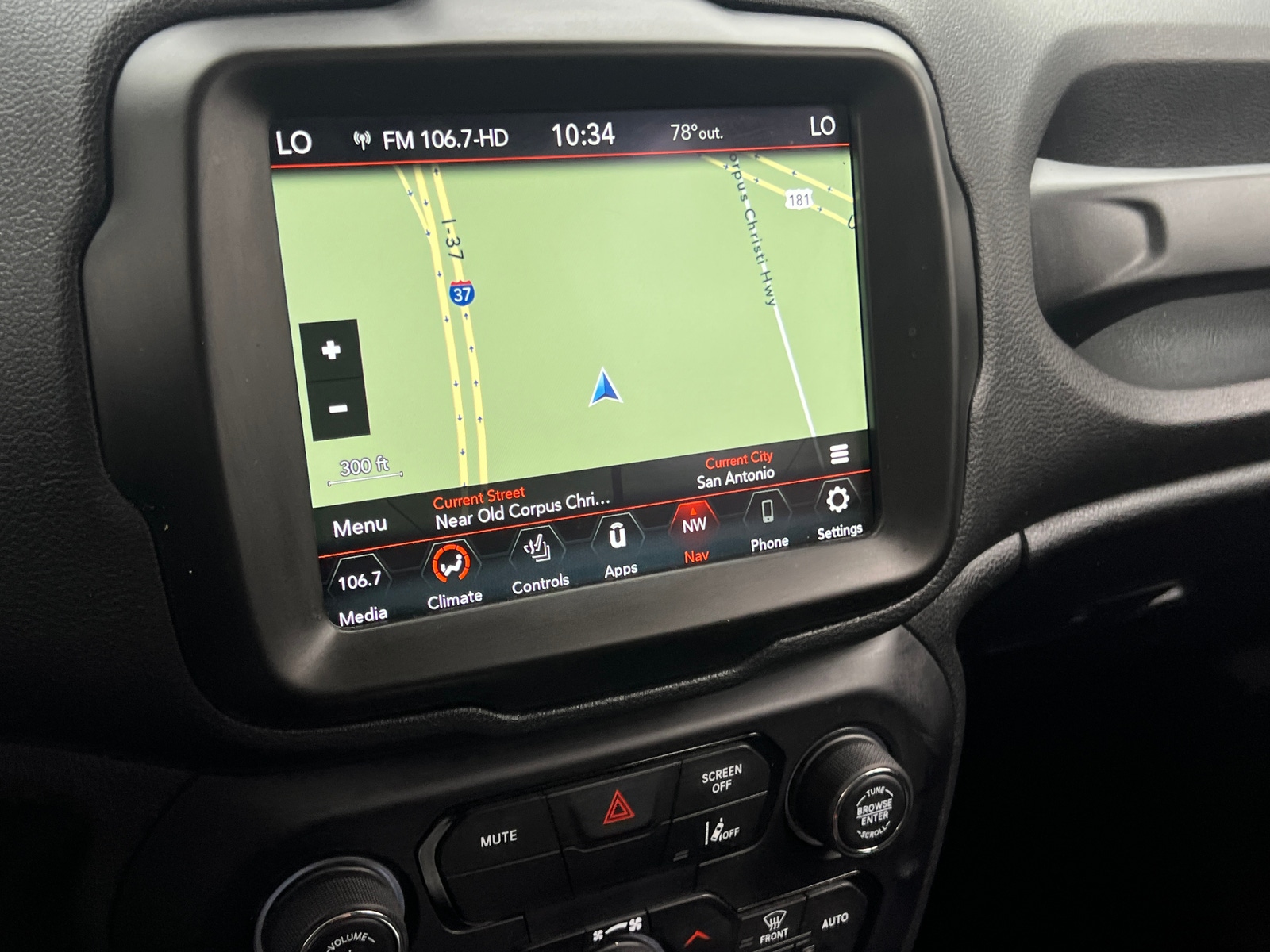 Thumbnail: 2022 Jeep Renegade - 4