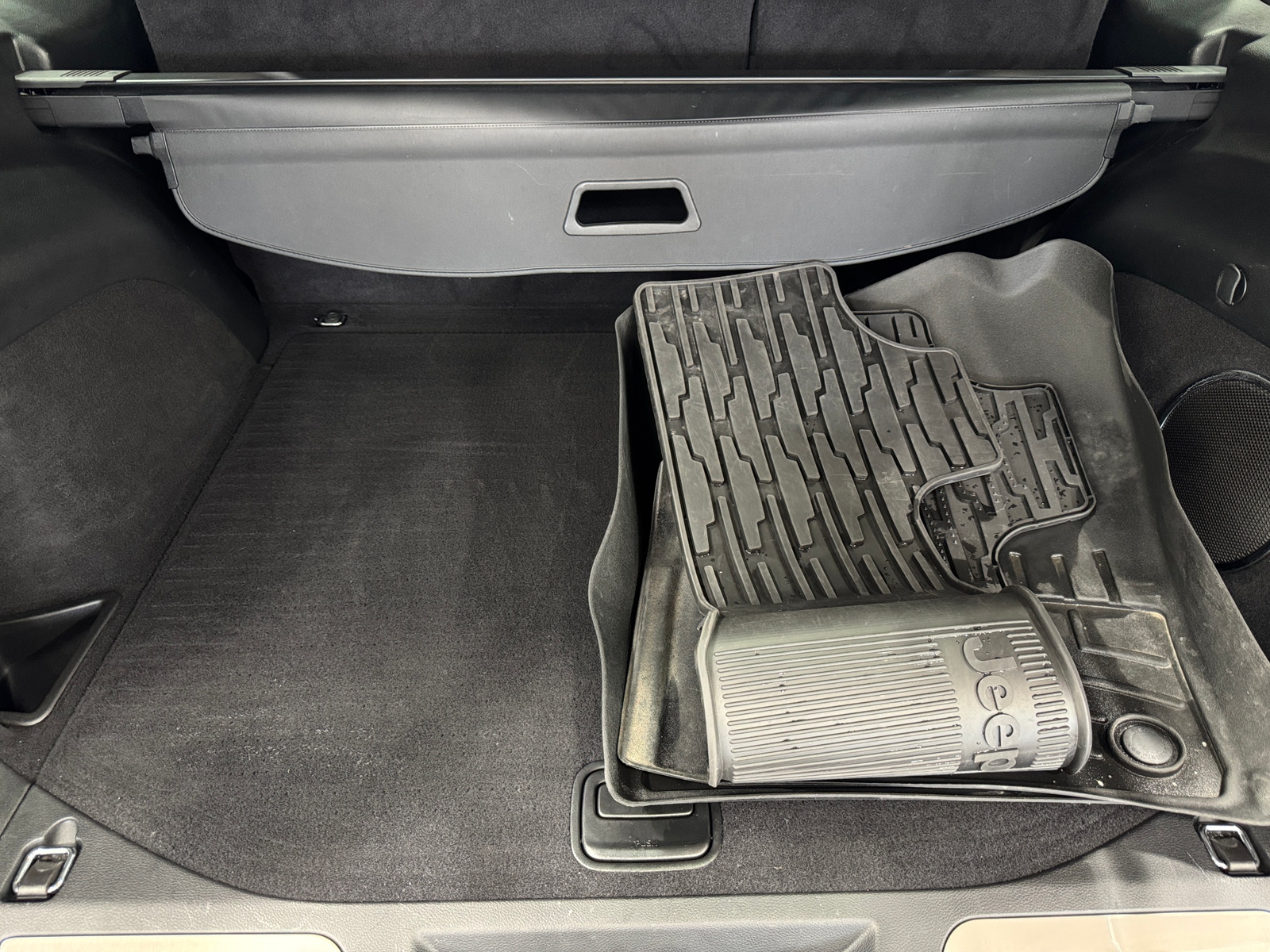 Thumbnail: 2019 Jeep Grand Cherokee - 6