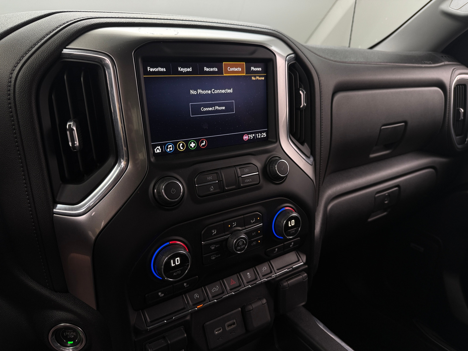 Thumbnail: 2020 Chevrolet Silverado 1500 - 4