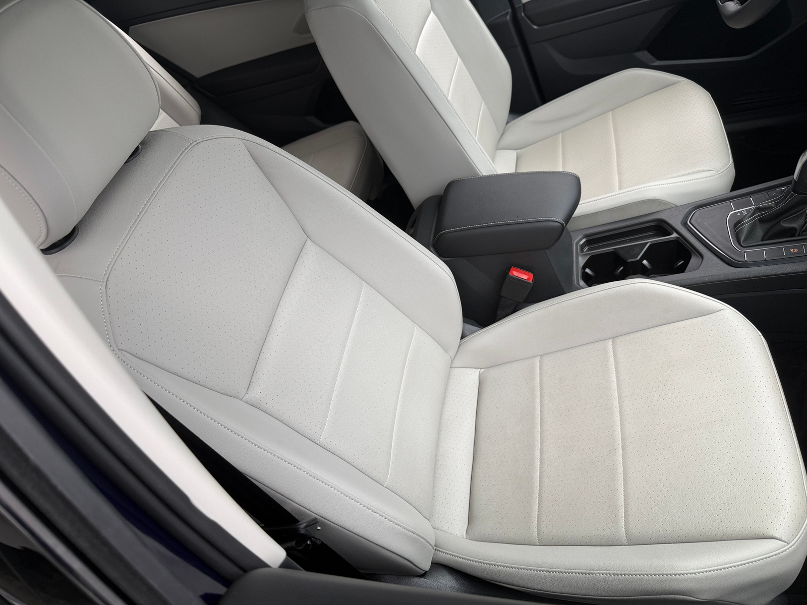 Thumbnail: 2021 Volkswagen Tiguan - 2