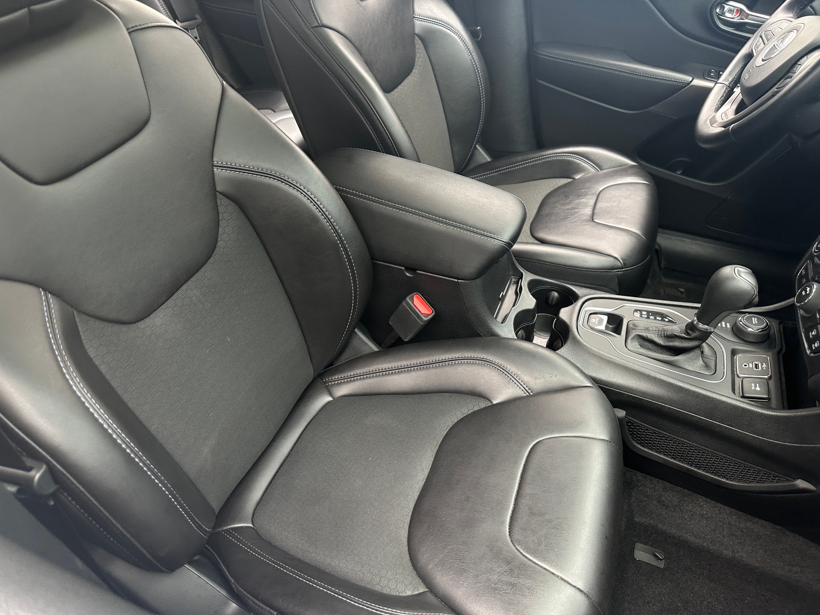 Thumbnail: 2021 Jeep Cherokee - 2