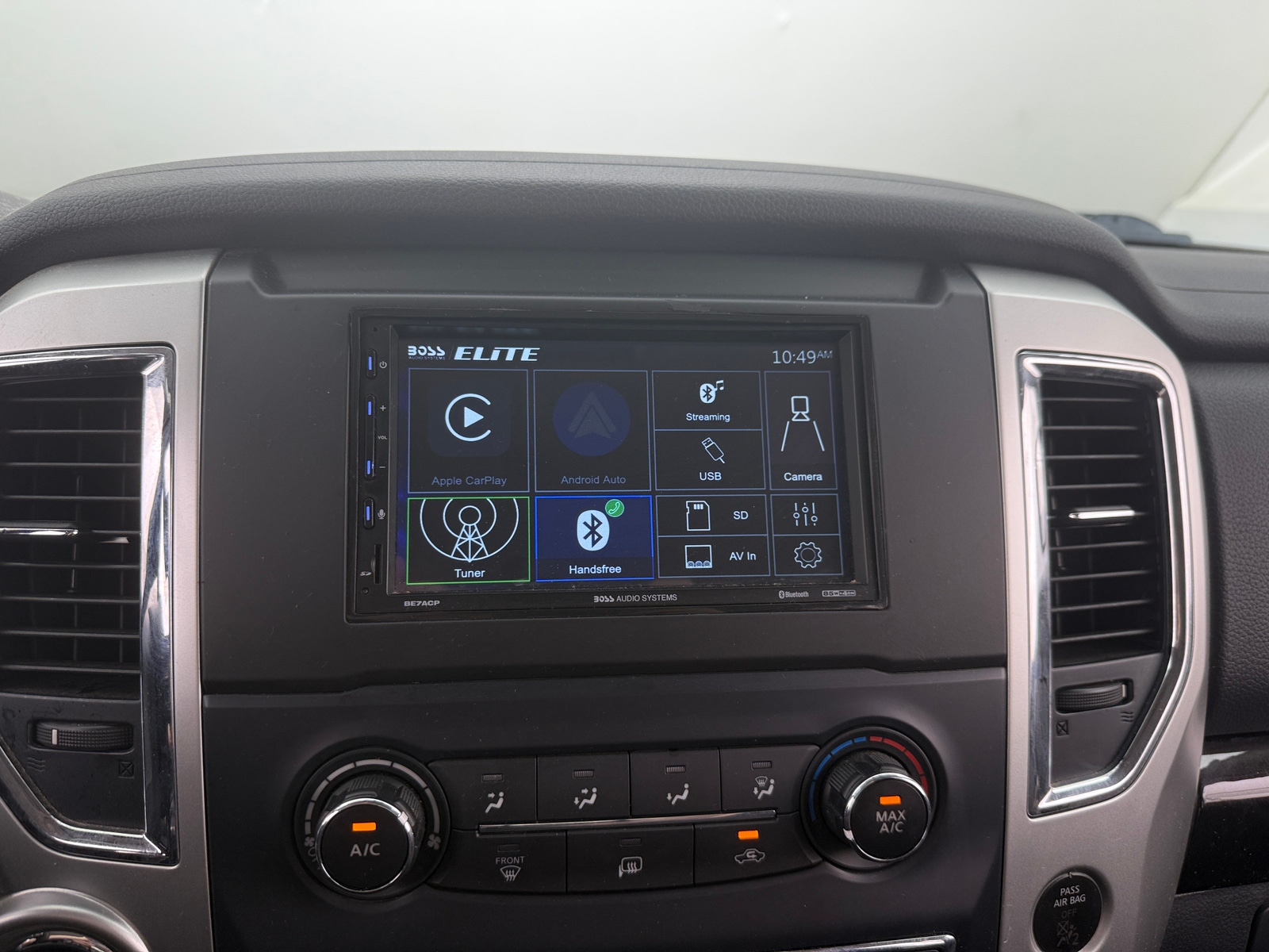 Thumbnail: 2017 Nissan Titan - 4