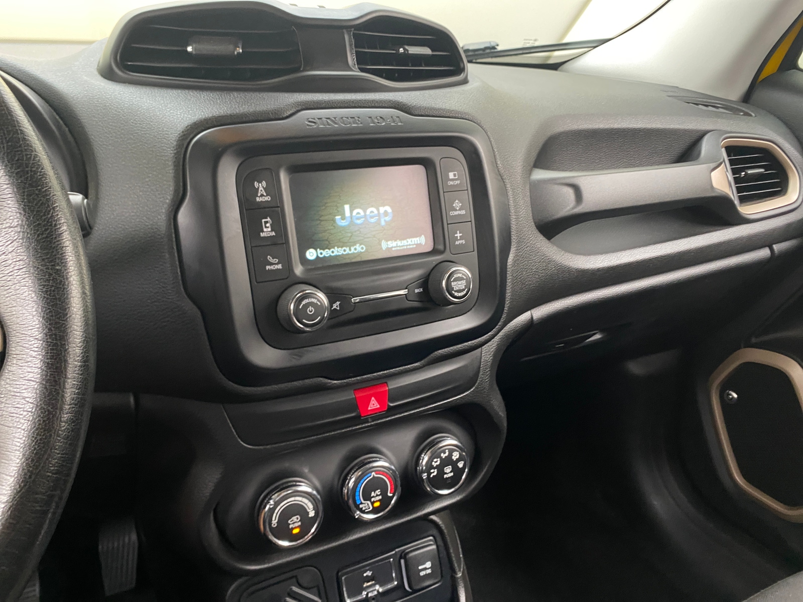 Thumbnail: 2016 Jeep Renegade - 4