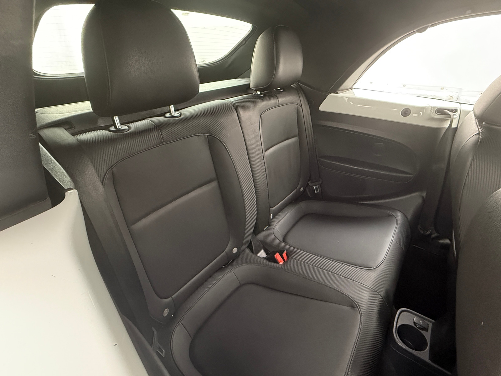 Thumbnail: 2016 Volkswagen Beetle - 5