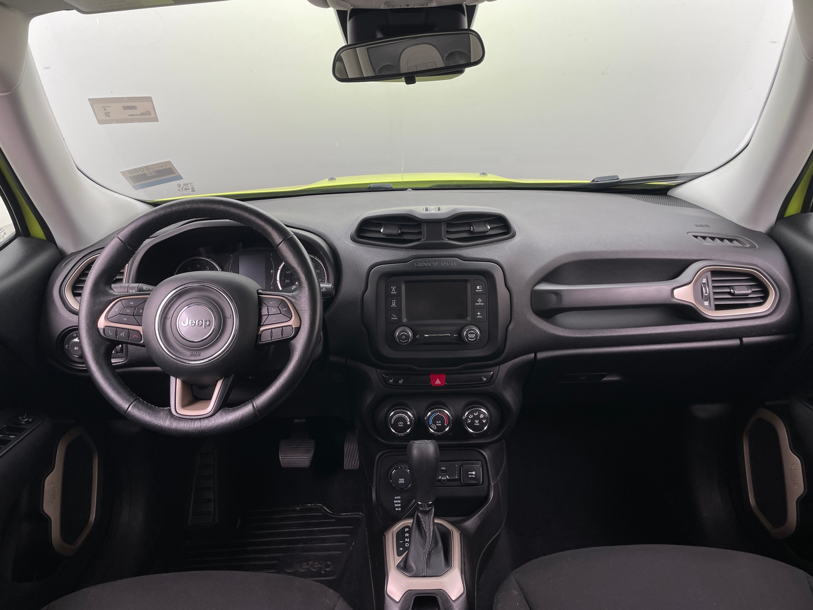 Thumbnail: 2017 Jeep Renegade - 3