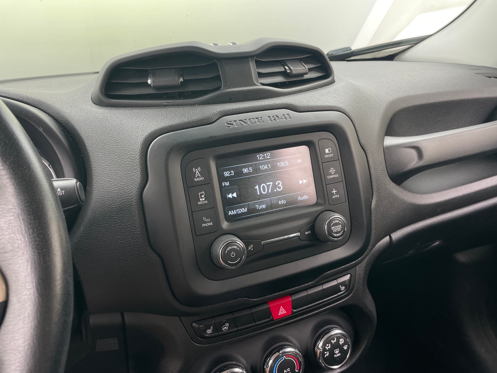 Thumbnail: 2017 Jeep Renegade - 4
