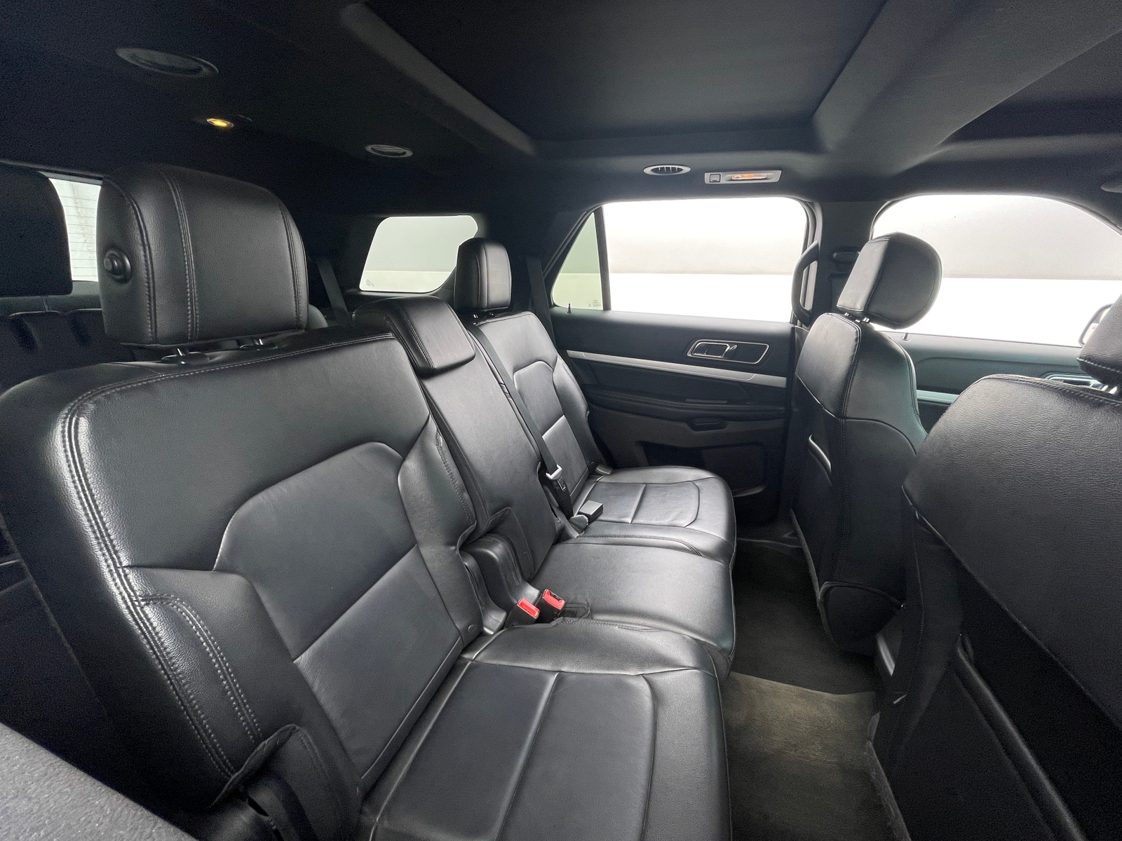 Thumbnail: 2016 Ford Explorer - 5