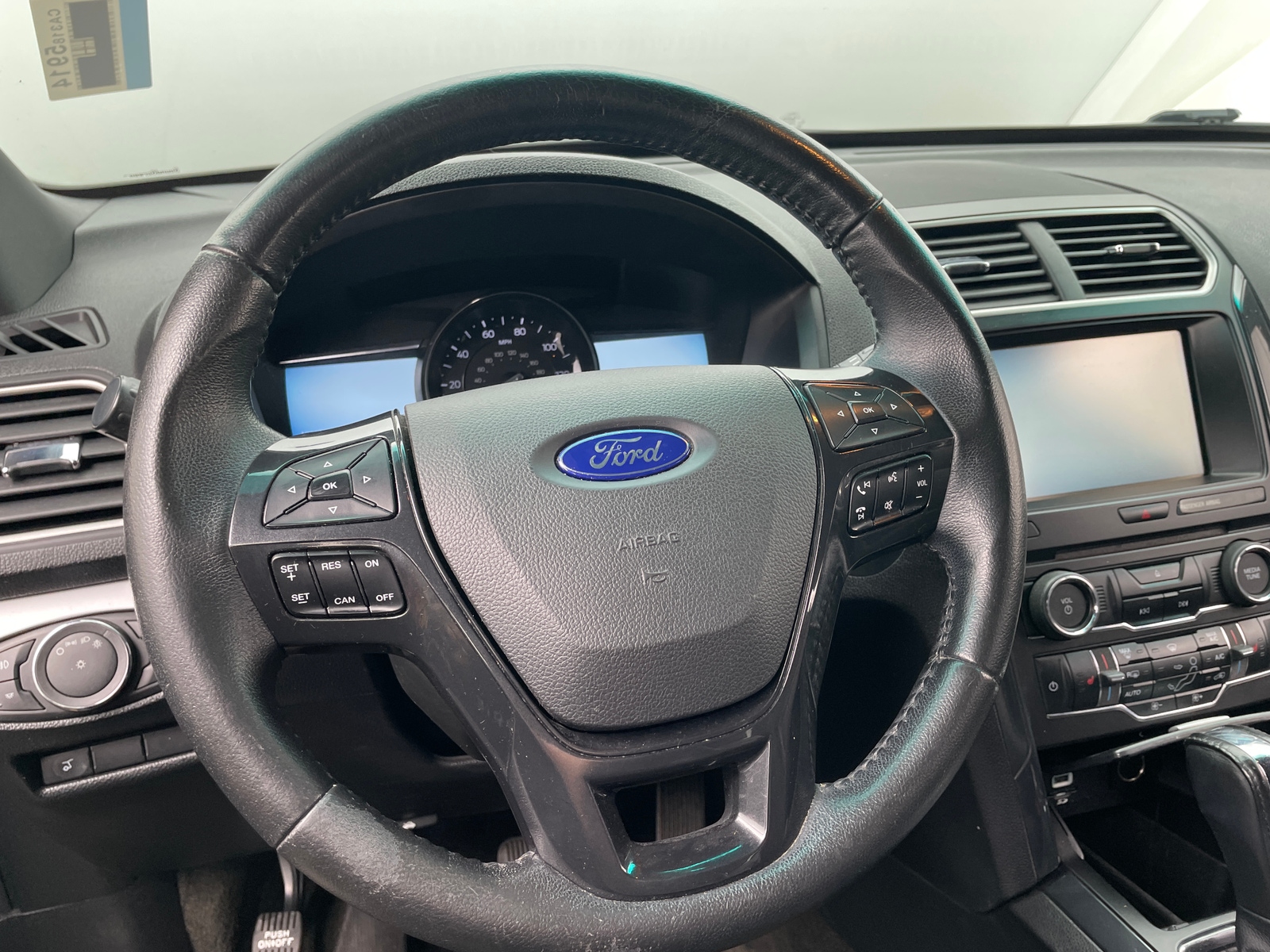 Thumbnail: 2016 Ford Explorer - 4