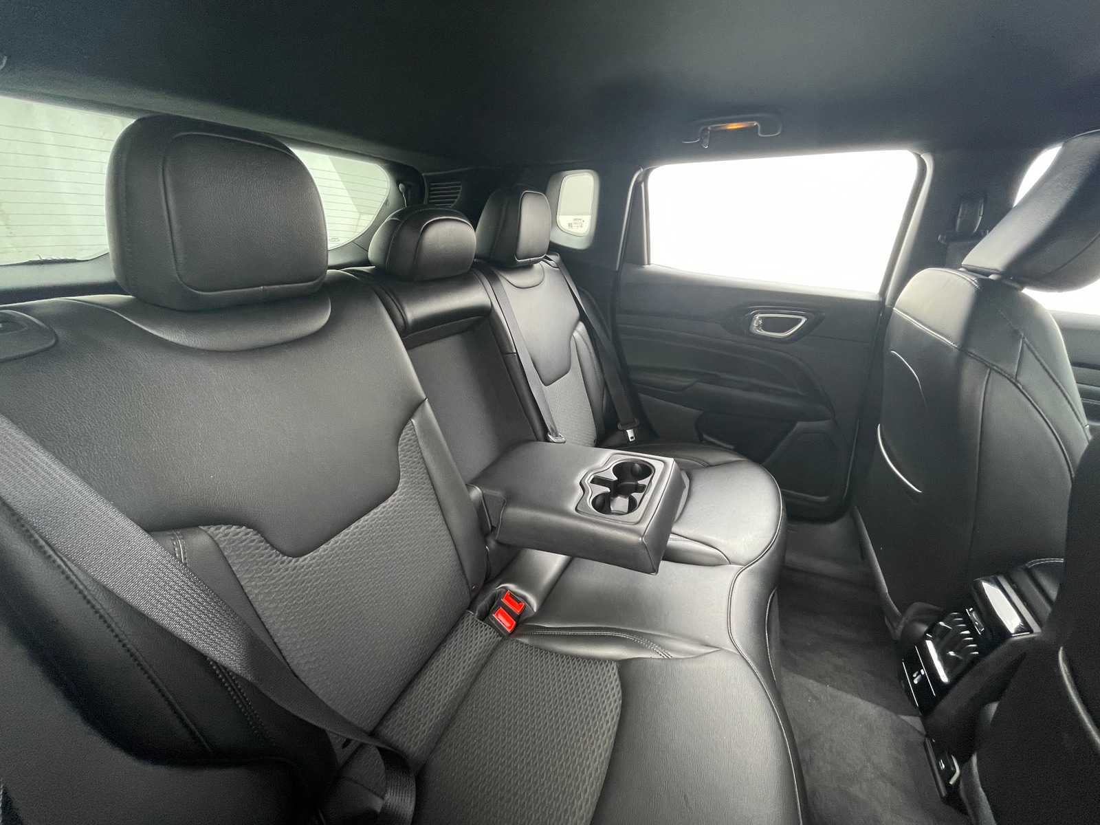 Thumbnail: 2022 Jeep Compass - 6