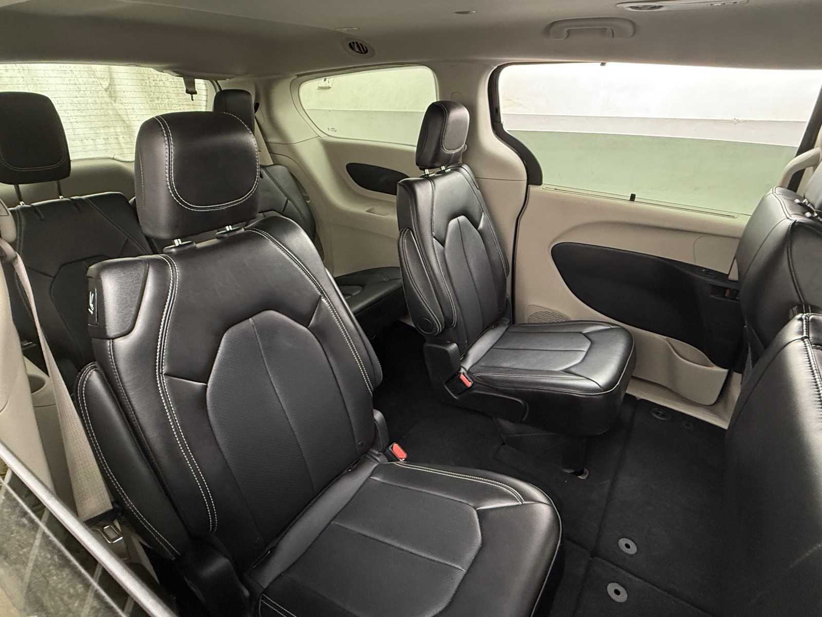 Thumbnail: 2024 Chrysler Pacifica - 5