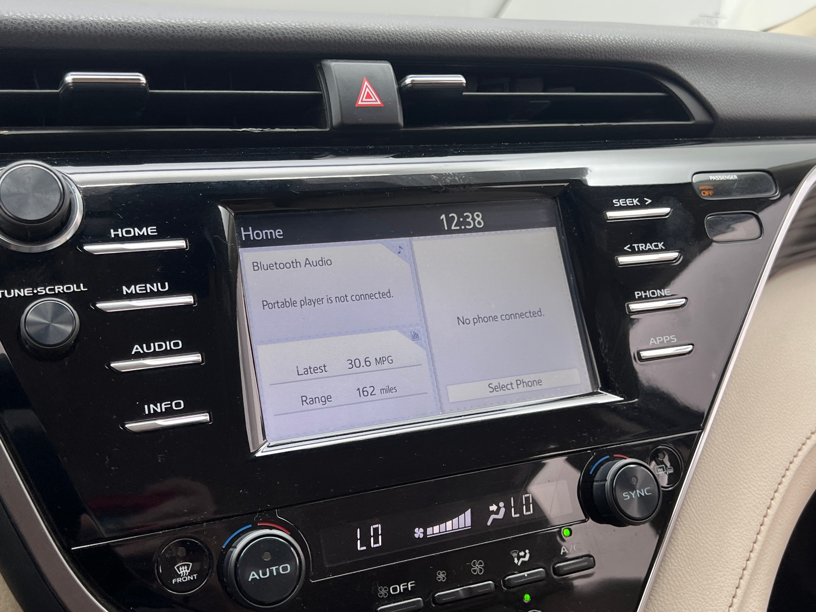 Thumbnail: 2018 Toyota Camry - 3