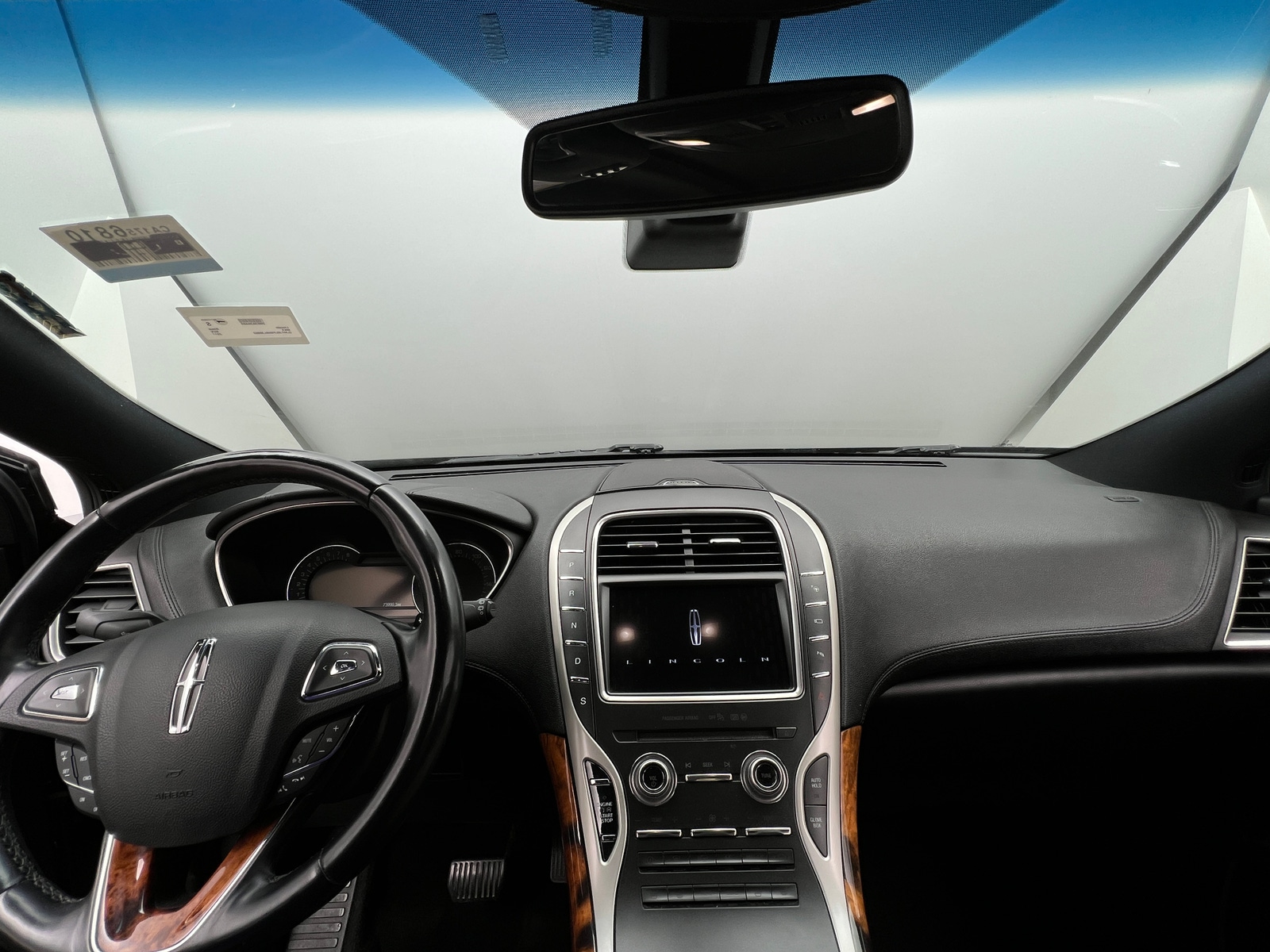 Thumbnail: 2017 Lincoln MKX - 2