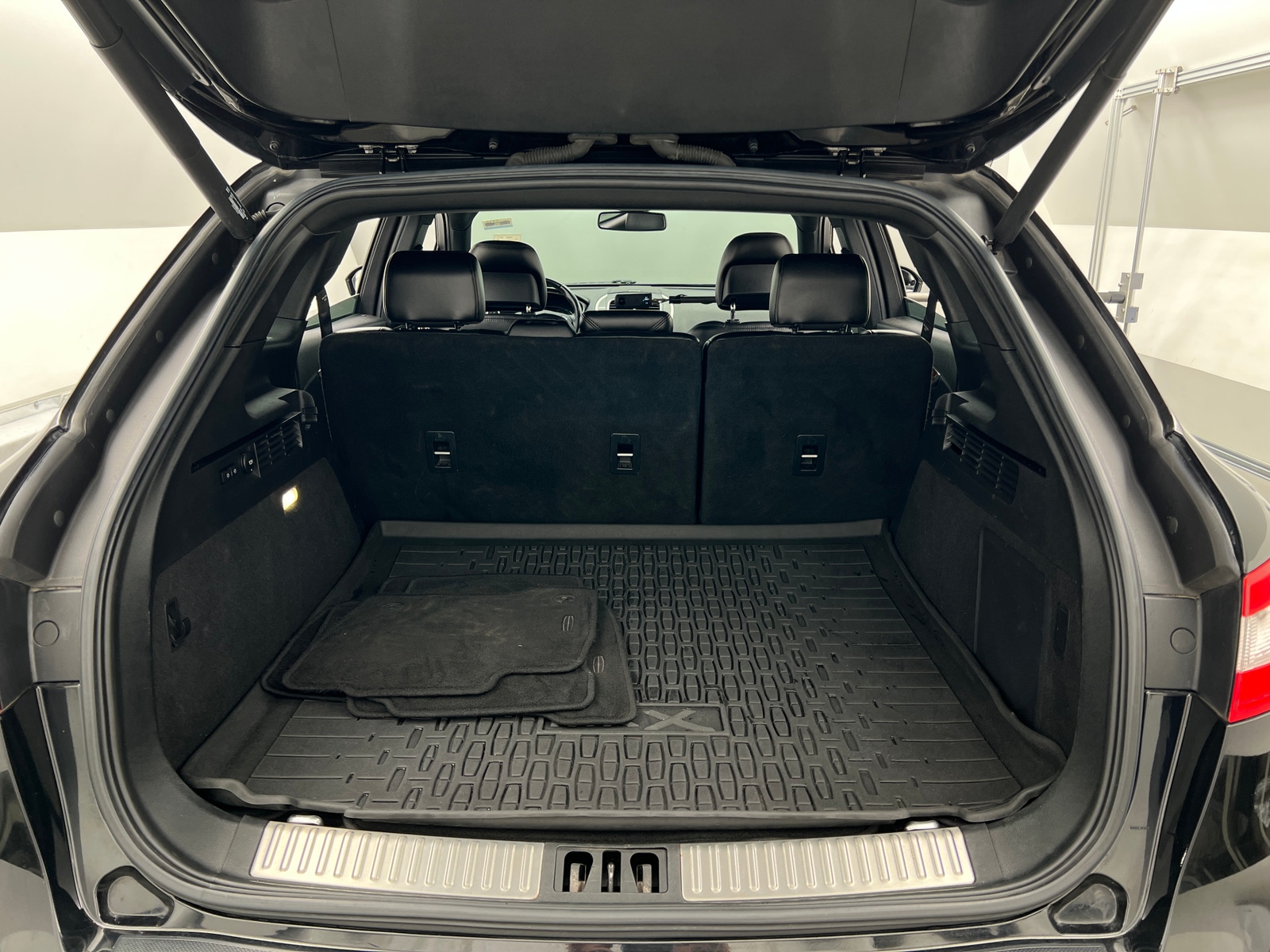 Thumbnail: 2017 Lincoln MKX - 6