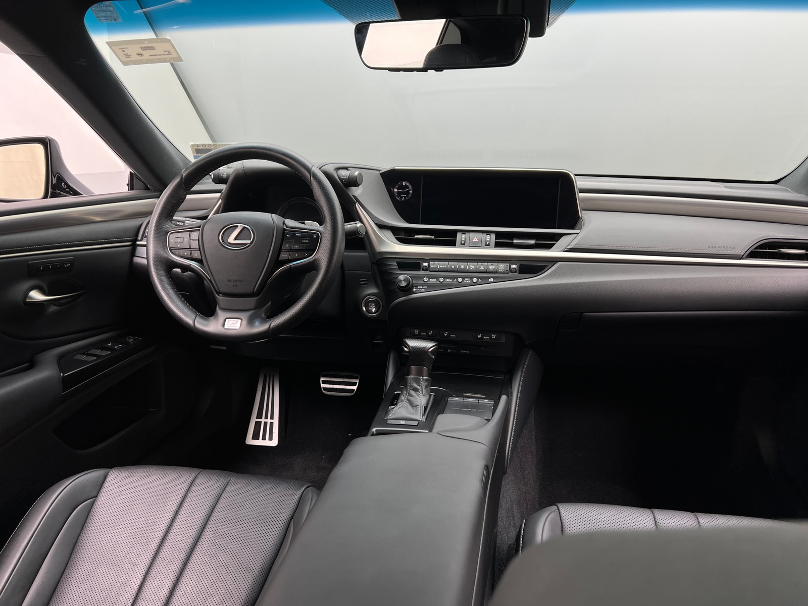 Thumbnail: 2020 Lexus ES - 2