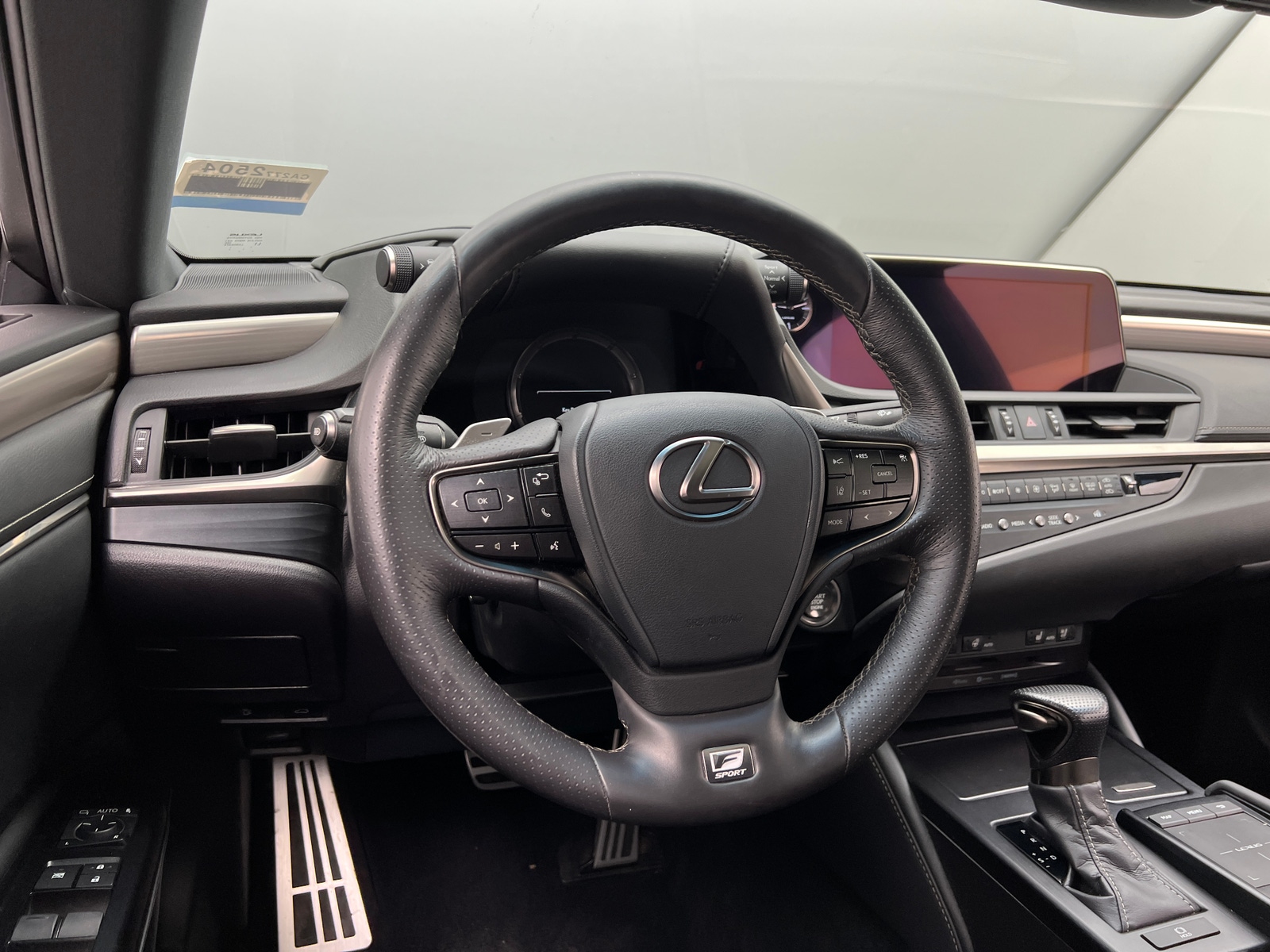 Thumbnail: 2020 Lexus ES - 4
