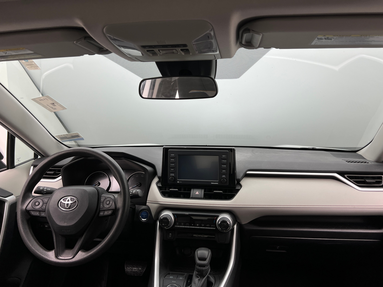 Thumbnail: 2022 Toyota RAV4 - 3