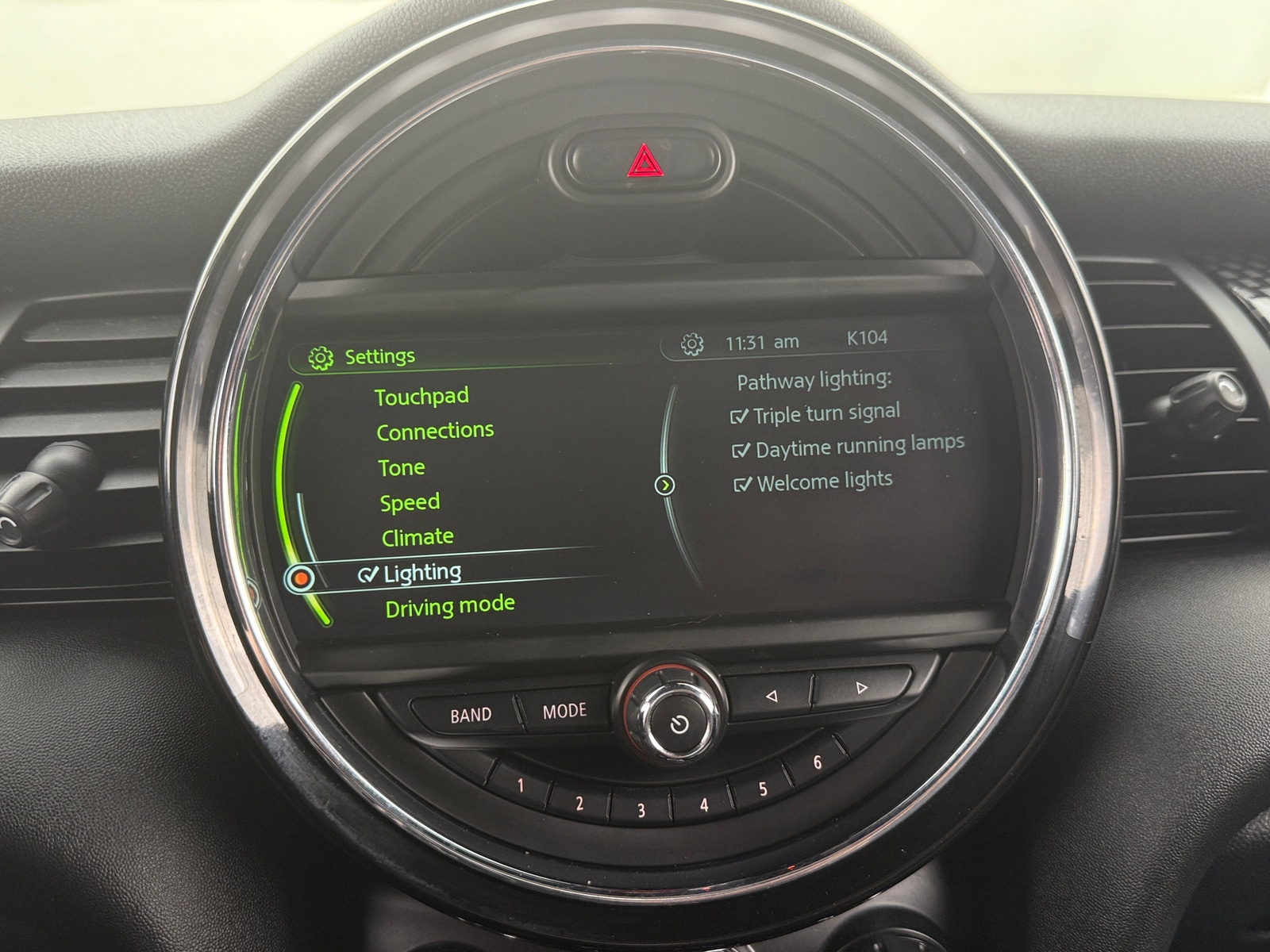 Thumbnail: 2017 MINI Cooper Hardtop - 3