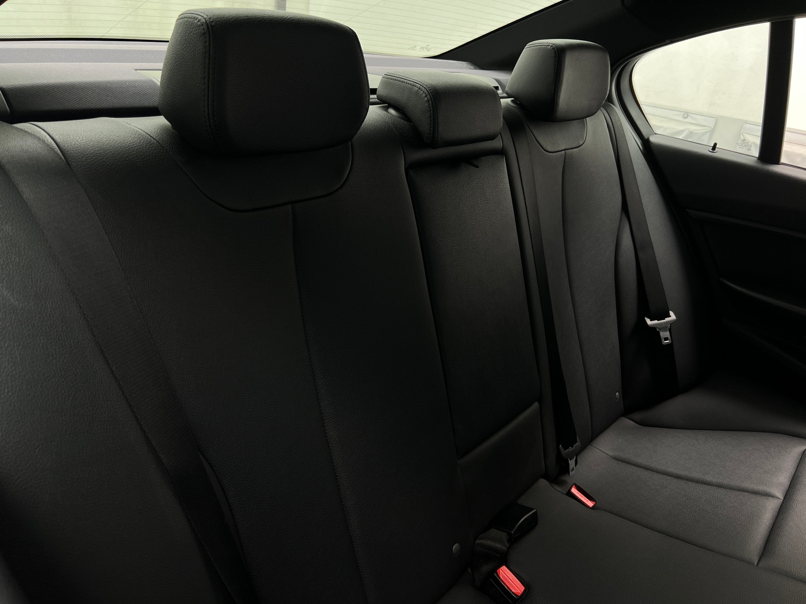 Thumbnail: 2016 BMW 3 Series - 5