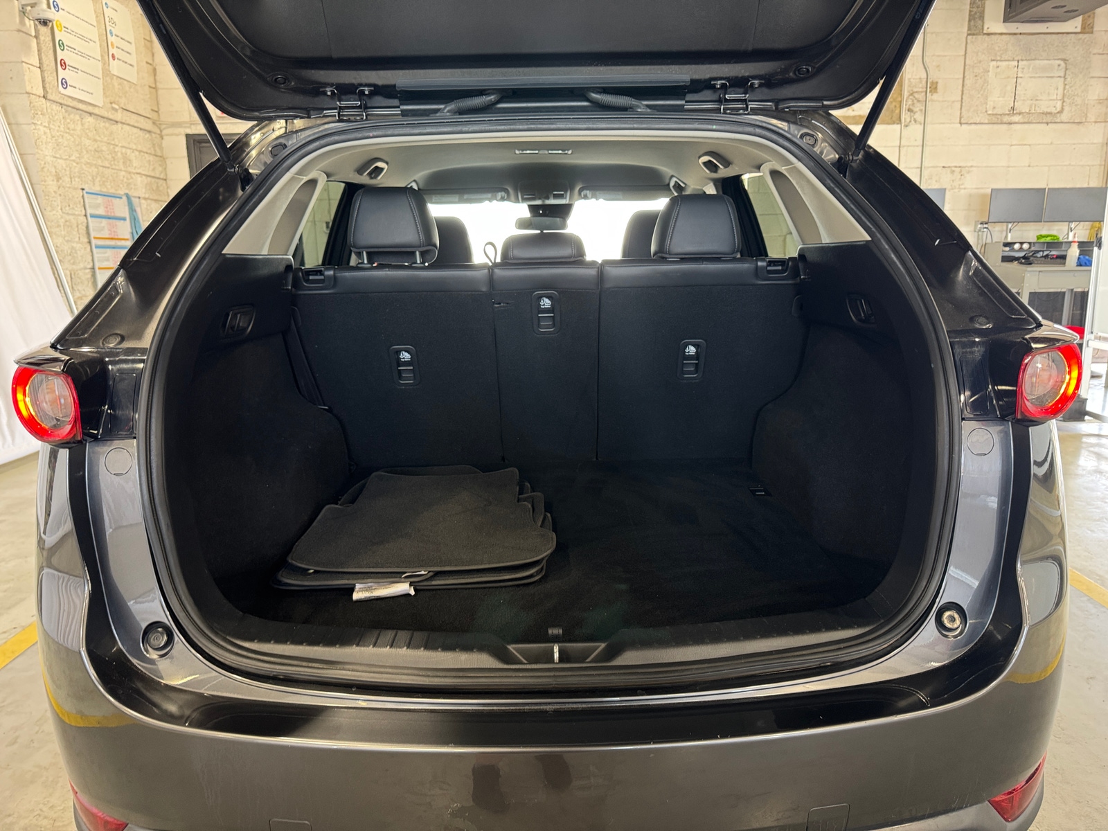 Thumbnail: 2020 Mazda CX-5 - 7