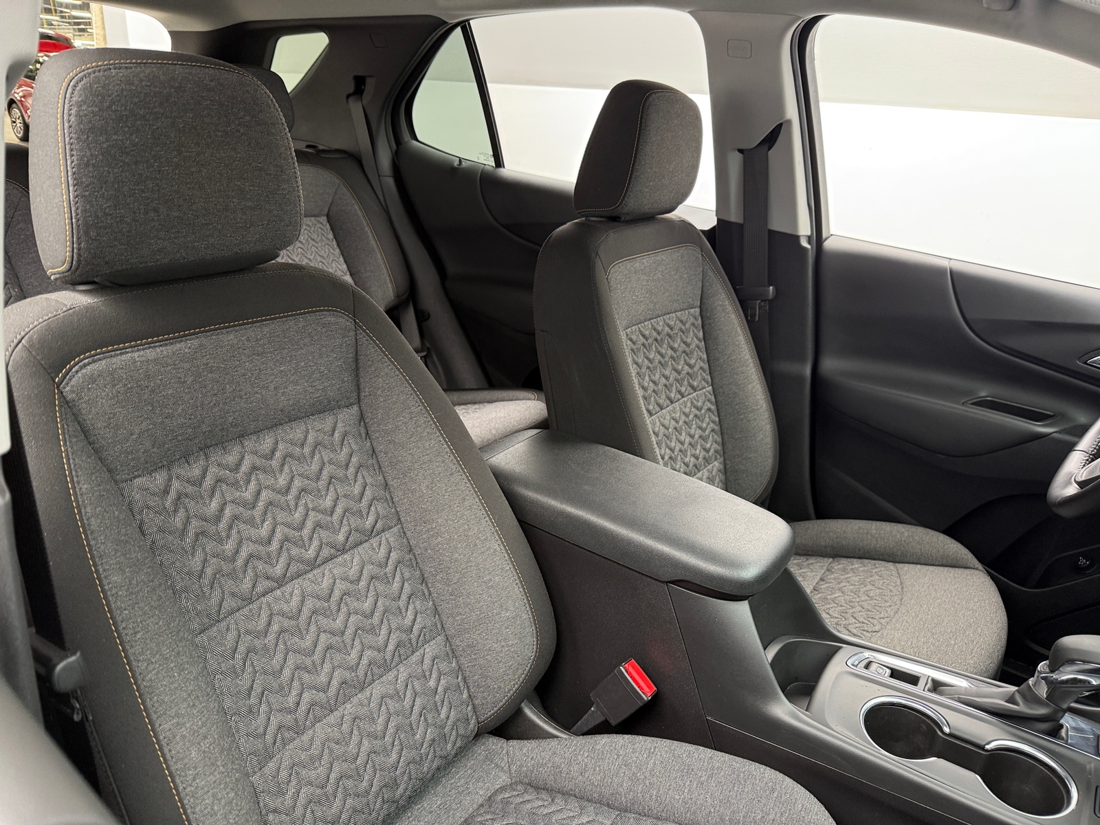 Thumbnail: 2022 Chevrolet Equinox - 2