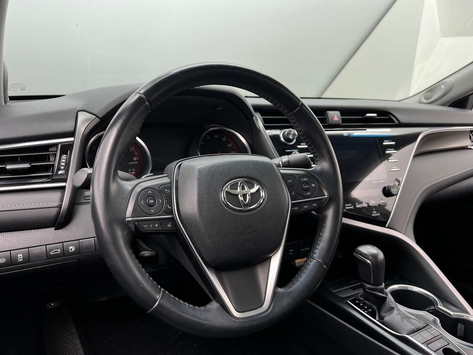Thumbnail: 2018 Toyota Camry - 4