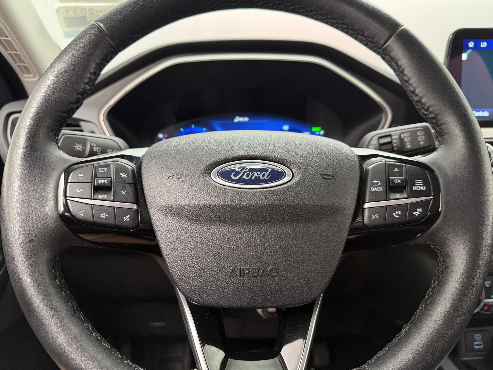 Thumbnail: 2022 Ford Escape - 4
