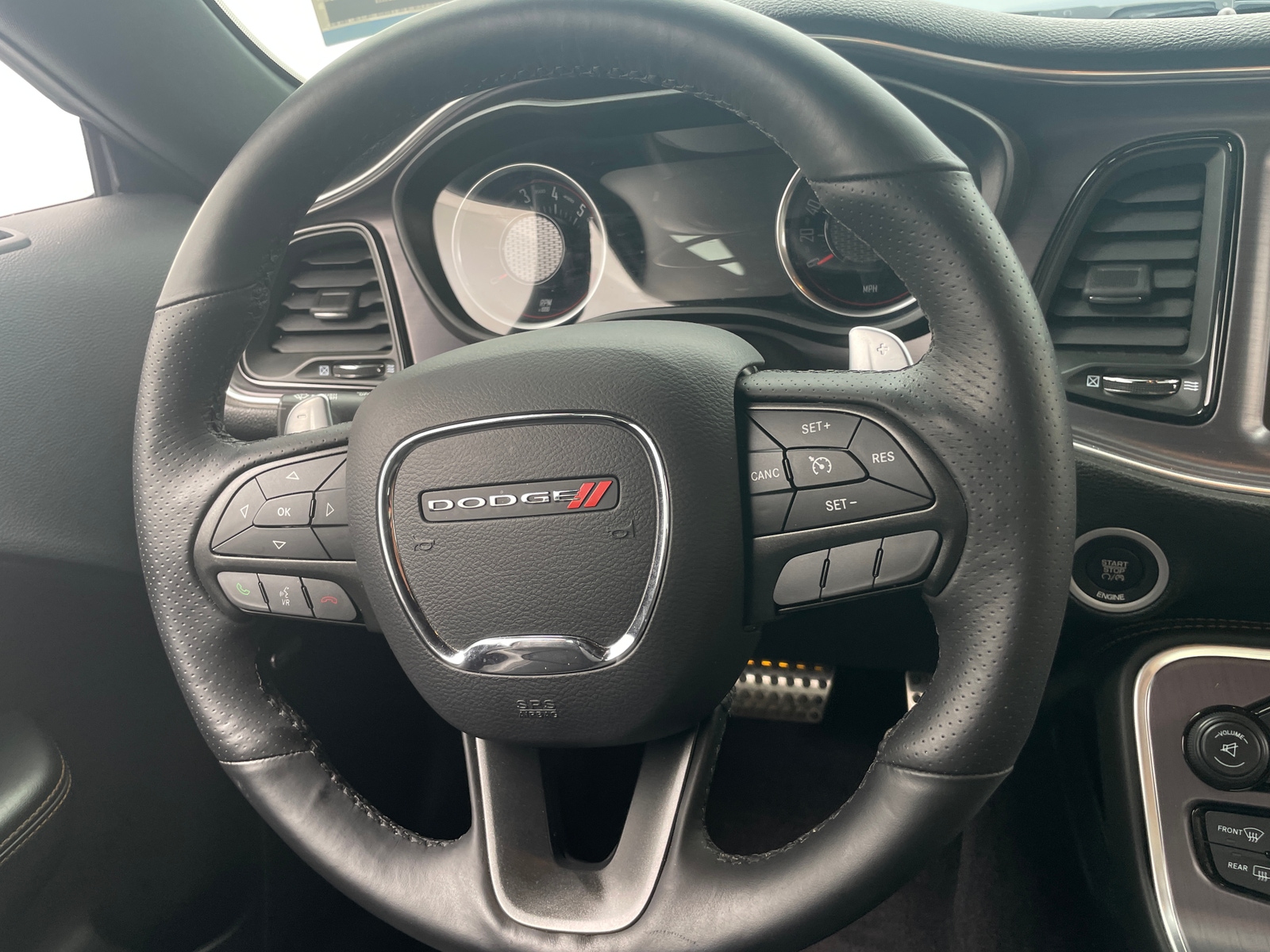 Thumbnail: 2016 Dodge Challenger - 3