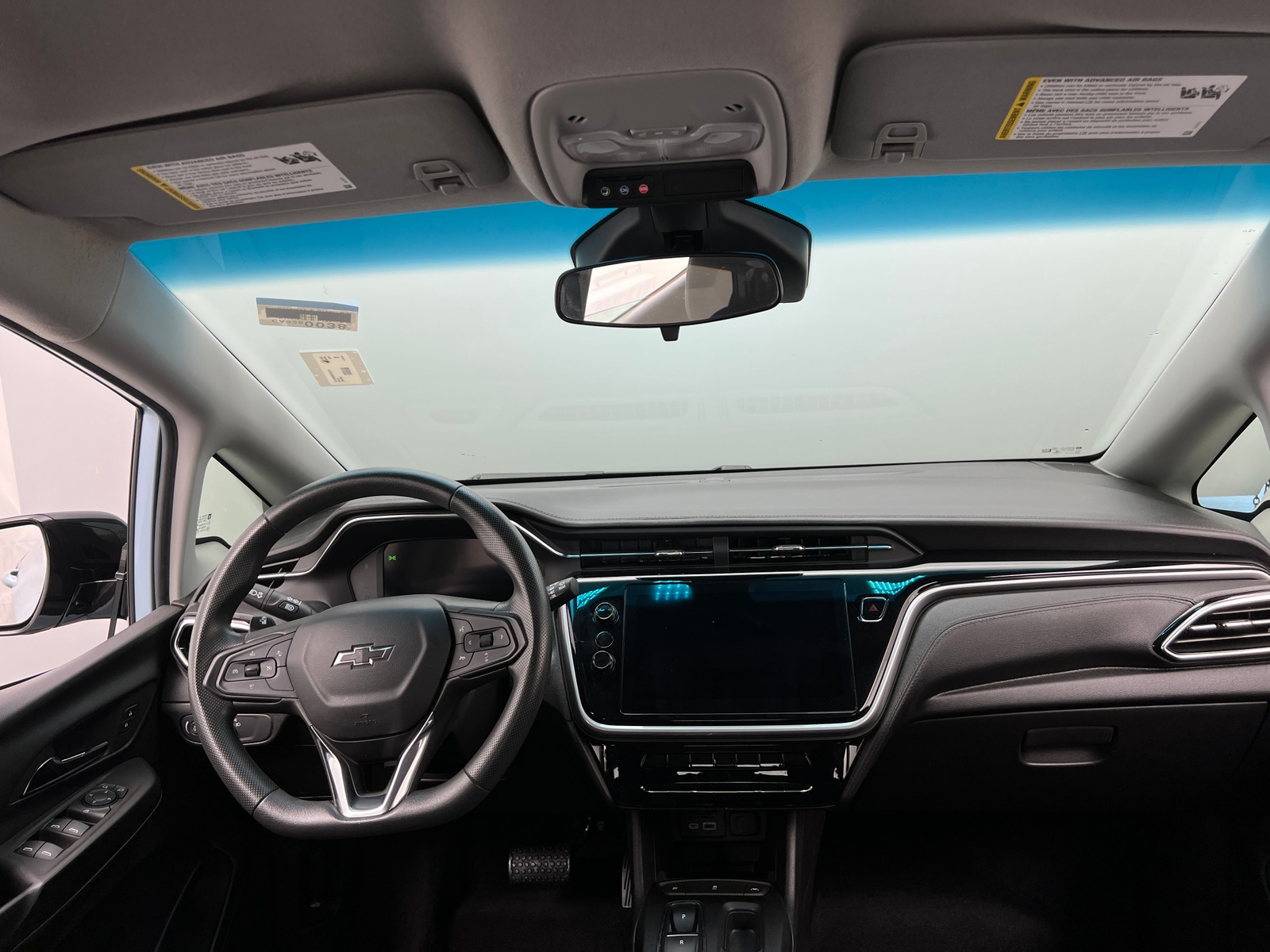 Thumbnail: 2022 Chevrolet Bolt EV - 3