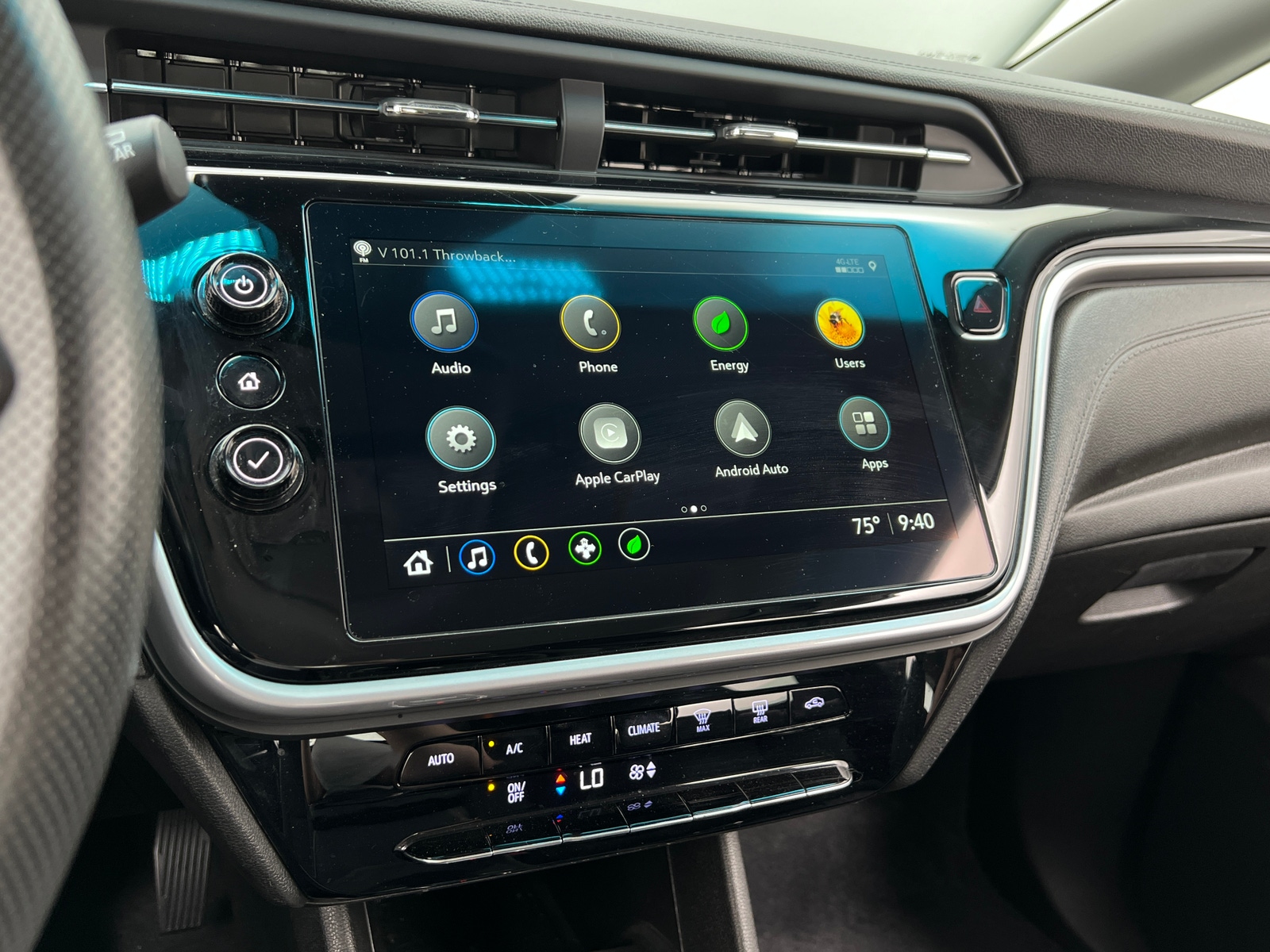 Thumbnail: 2022 Chevrolet Bolt EV - 4