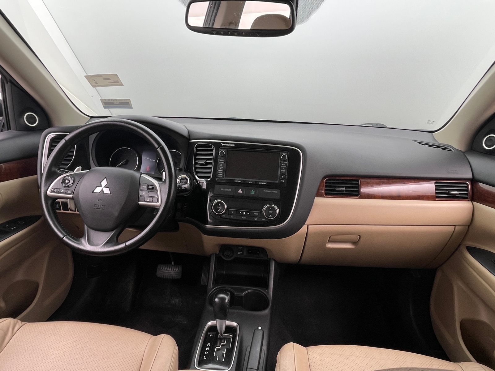 Thumbnail: 2014 Mitsubishi Outlander - 3