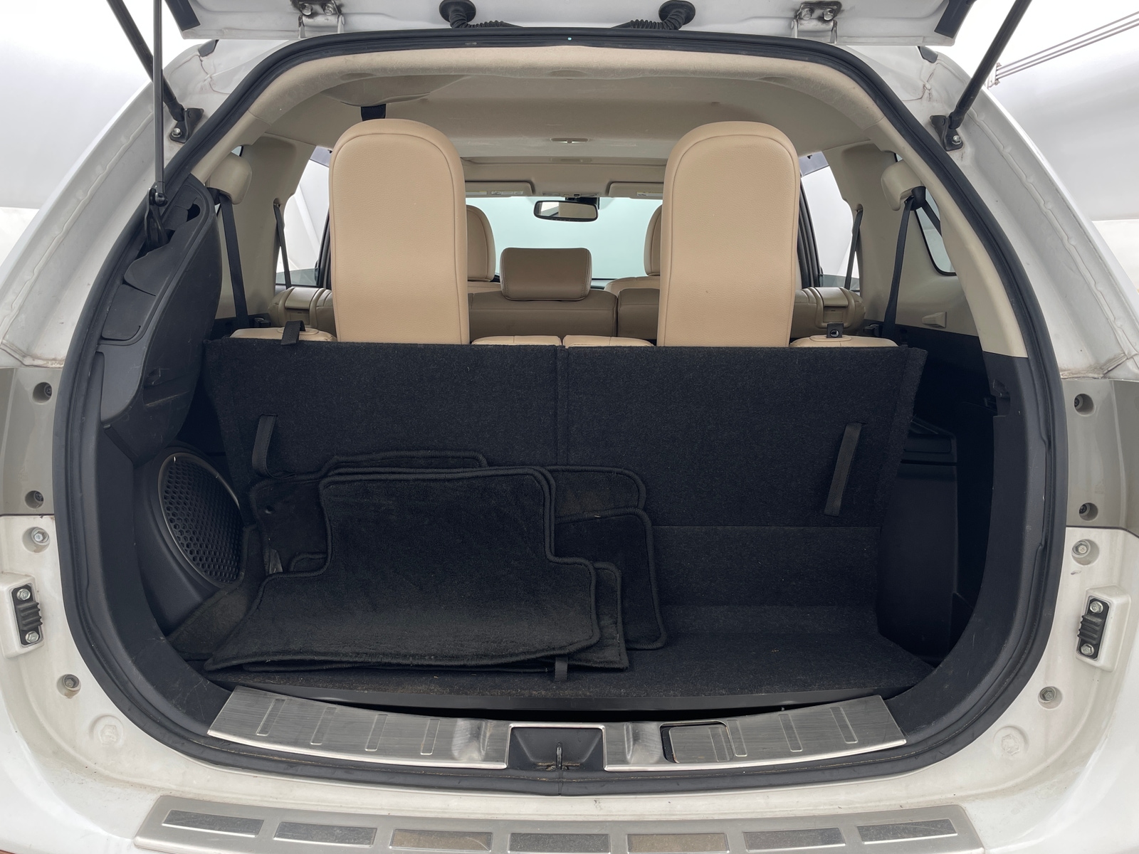 Thumbnail: 2014 Mitsubishi Outlander - 7