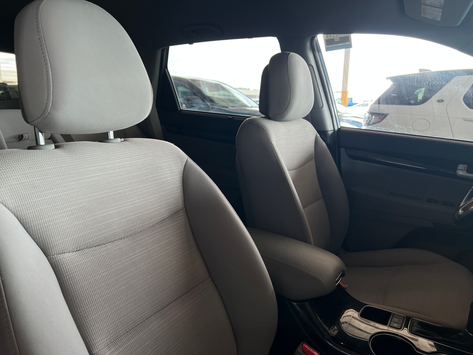 Thumbnail: 2015 Kia Sorento - 2