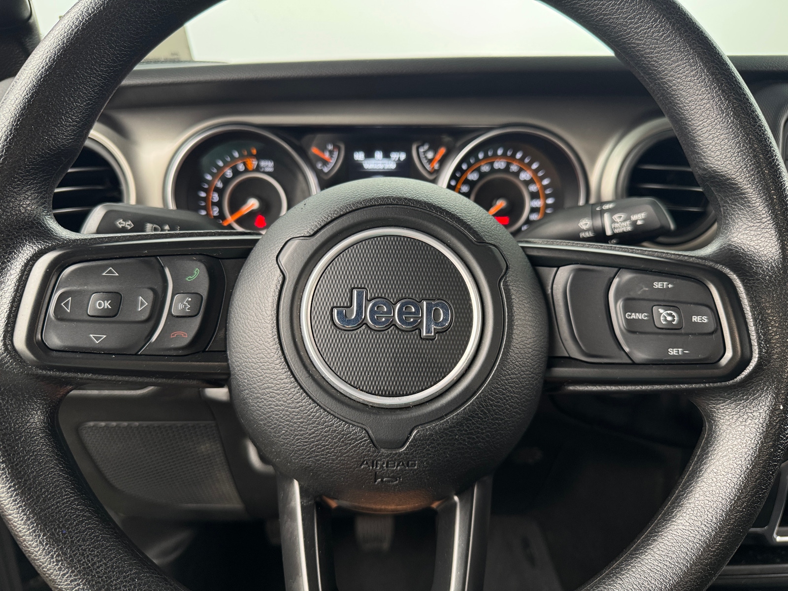Thumbnail: 2021 Jeep Wrangler - 5