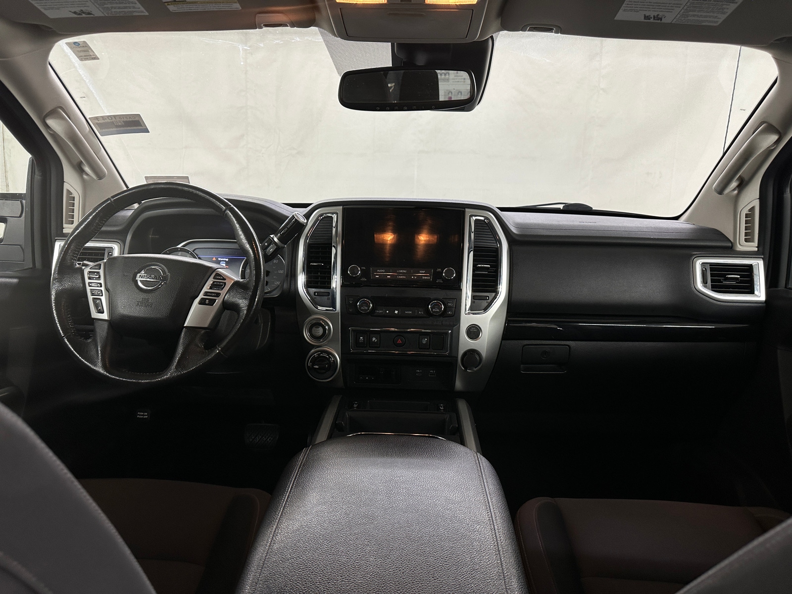 Thumbnail: 2020 Nissan Titan - 3
