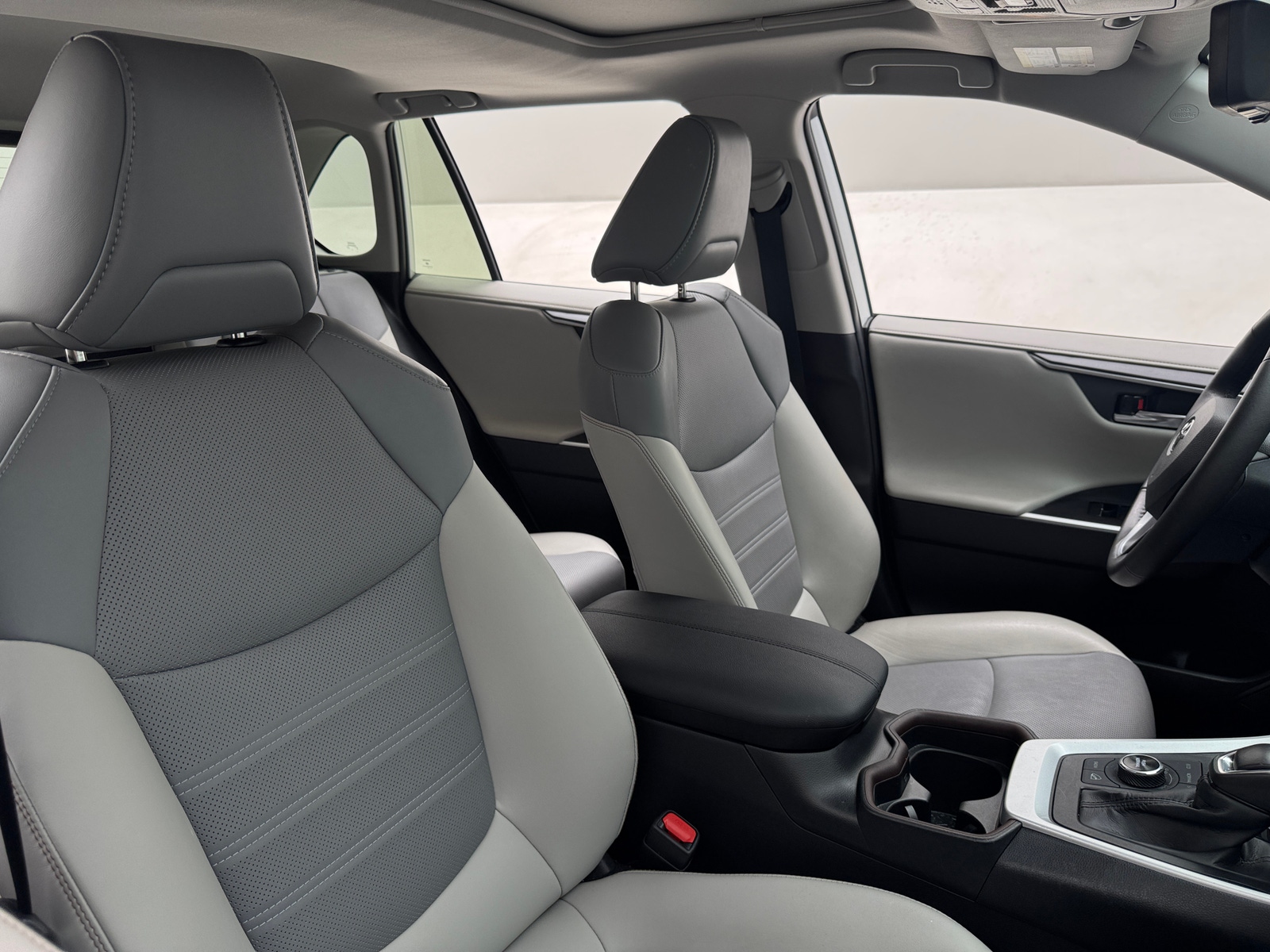 Thumbnail: 2020 Toyota RAV4 - 2