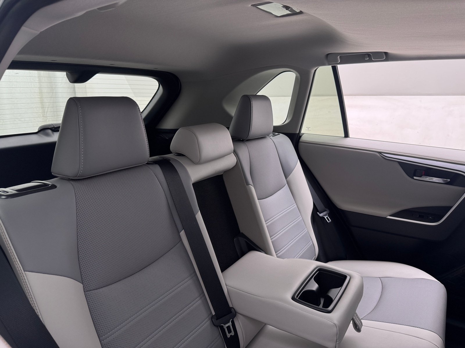 Thumbnail: 2020 Toyota RAV4 - 6