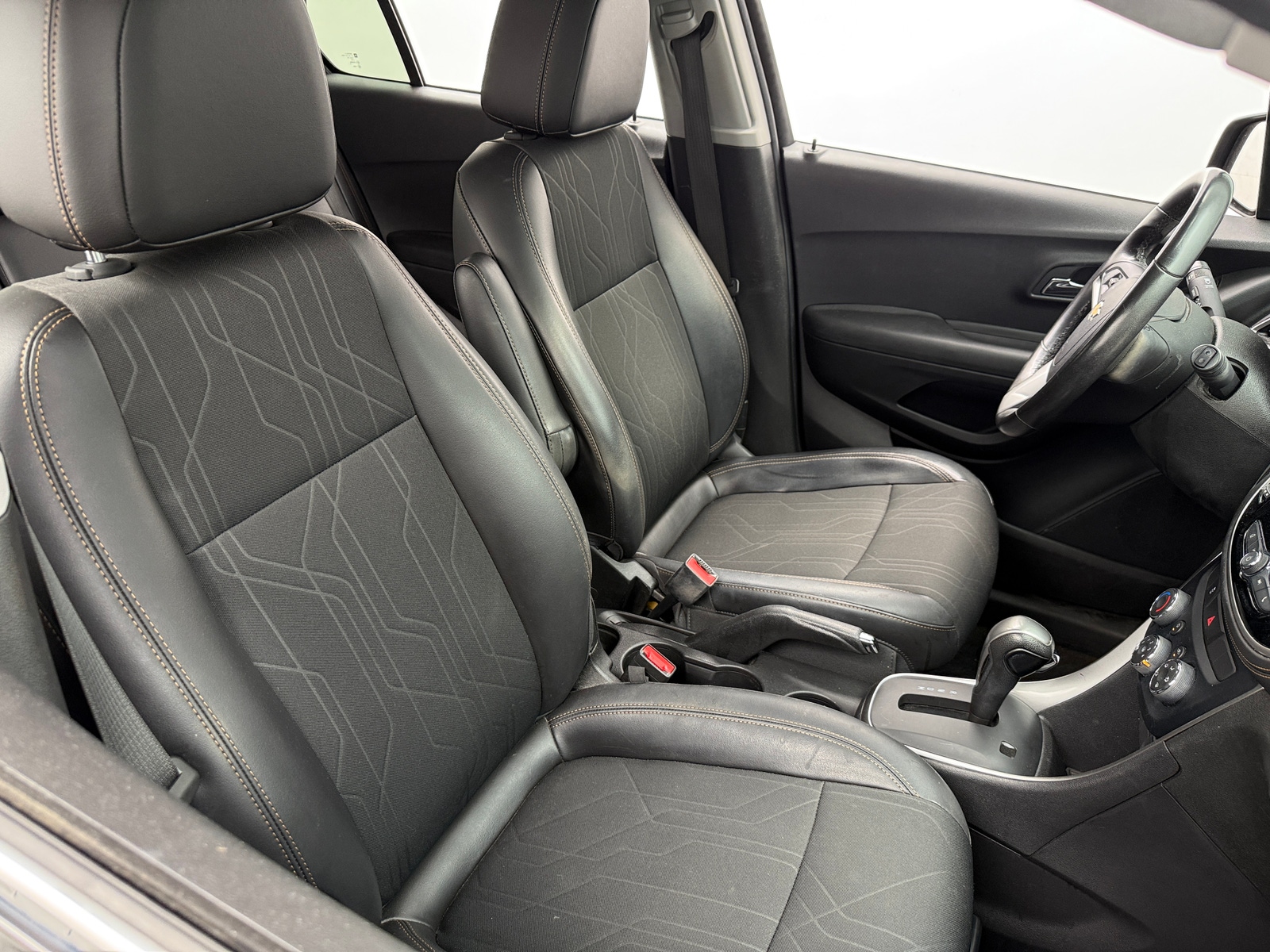 Thumbnail: 2019 Chevrolet Trax - 2