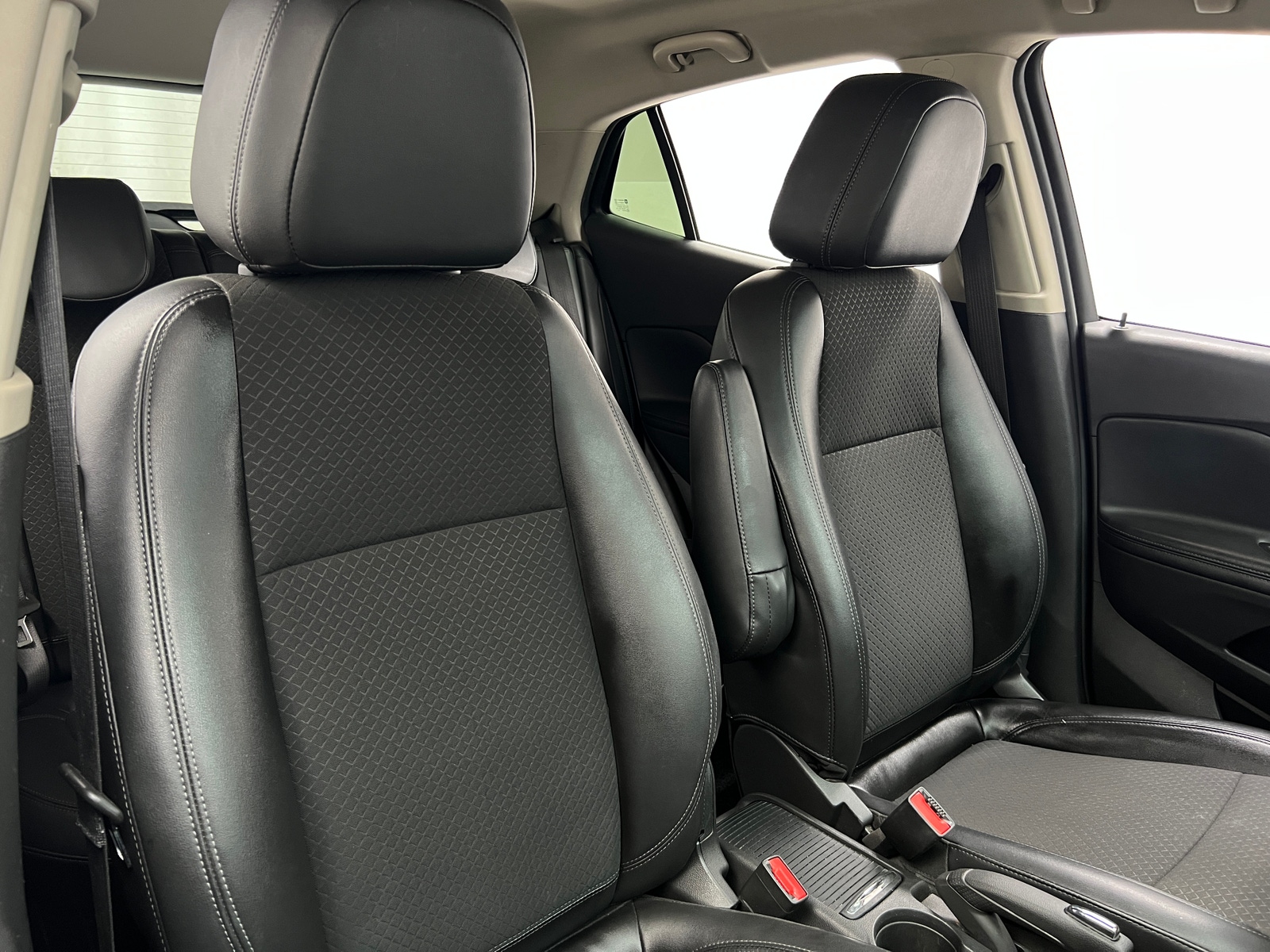 Thumbnail: 2019 Buick Encore - 2