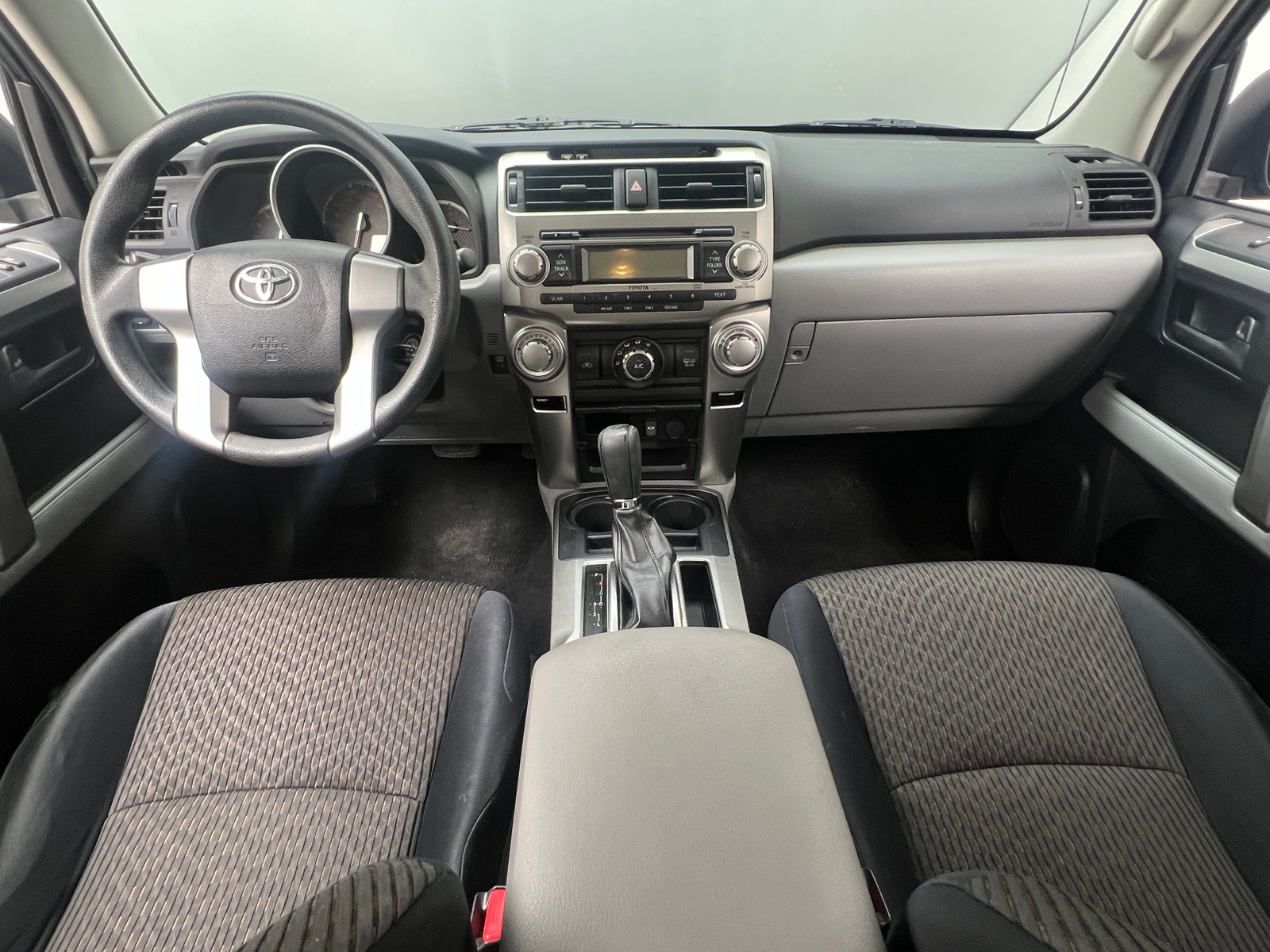 Thumbnail: 2010 Toyota 4Runner - 3