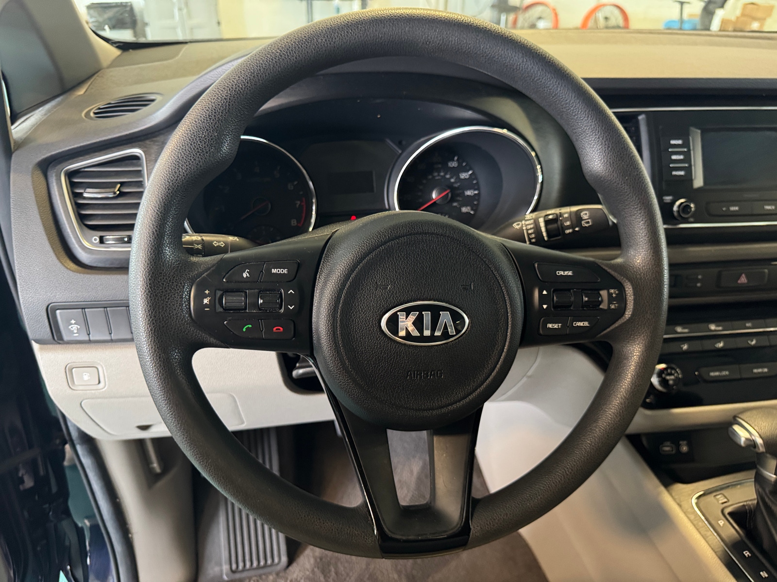 Thumbnail: 2018 Kia Sedona - 5