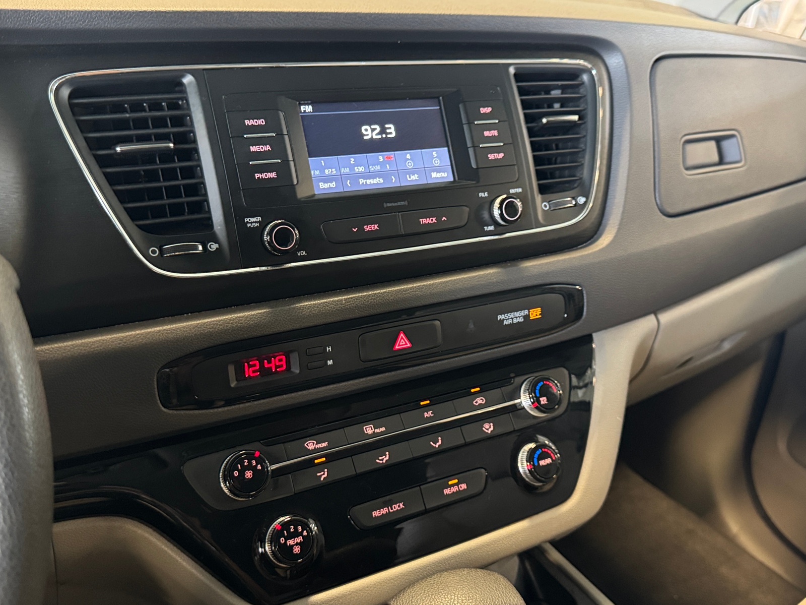 Thumbnail: 2018 Kia Sedona - 4