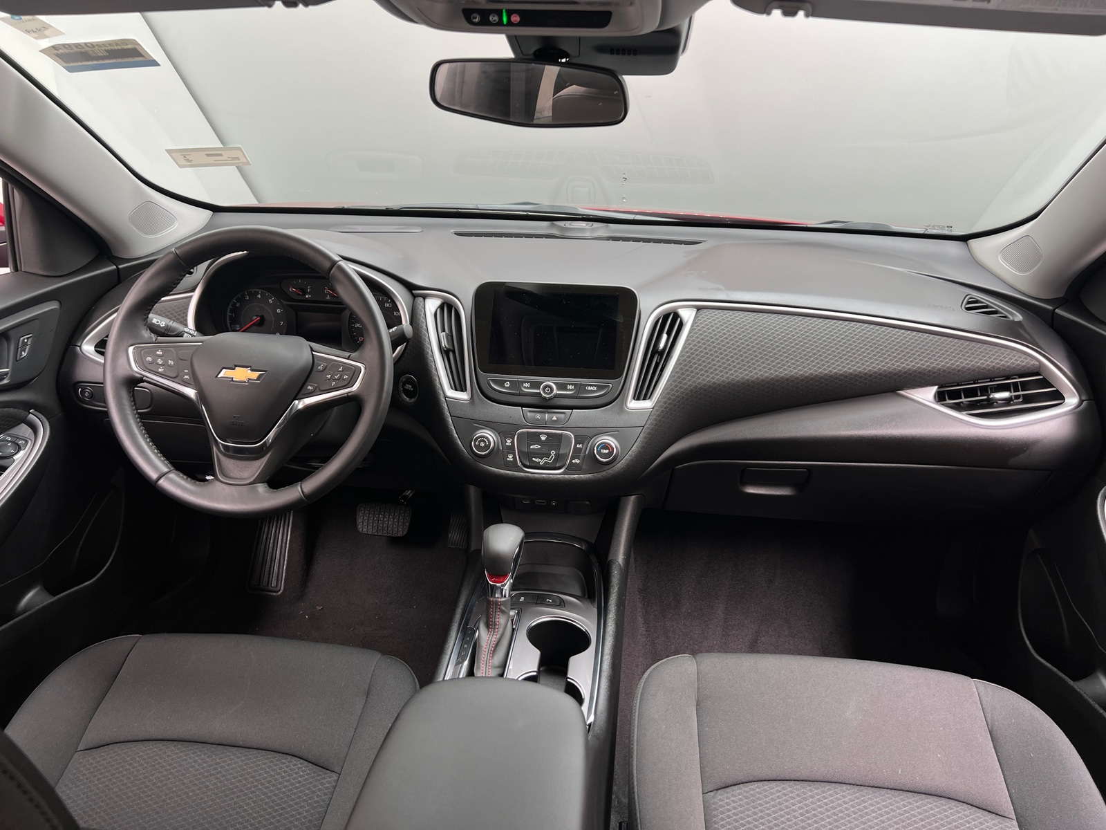 Thumbnail: 2021 Chevrolet Malibu - 3