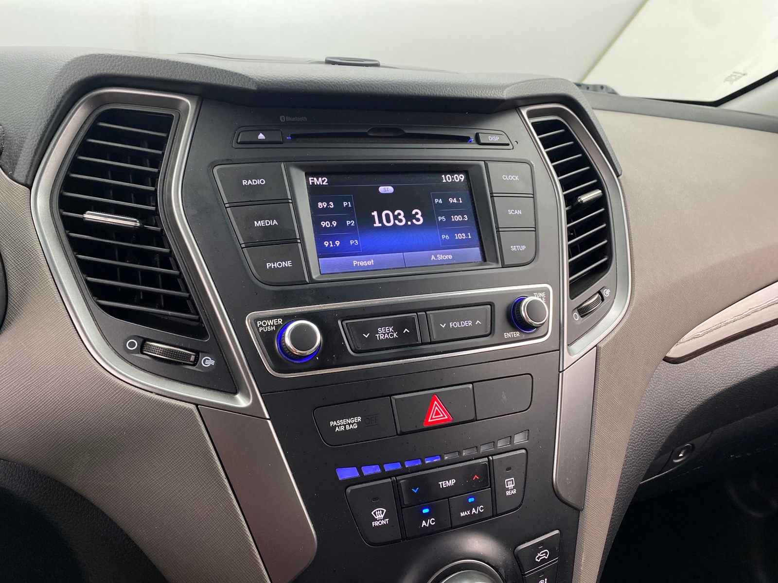 Thumbnail: 2018 Hyundai Santa Fe - 4