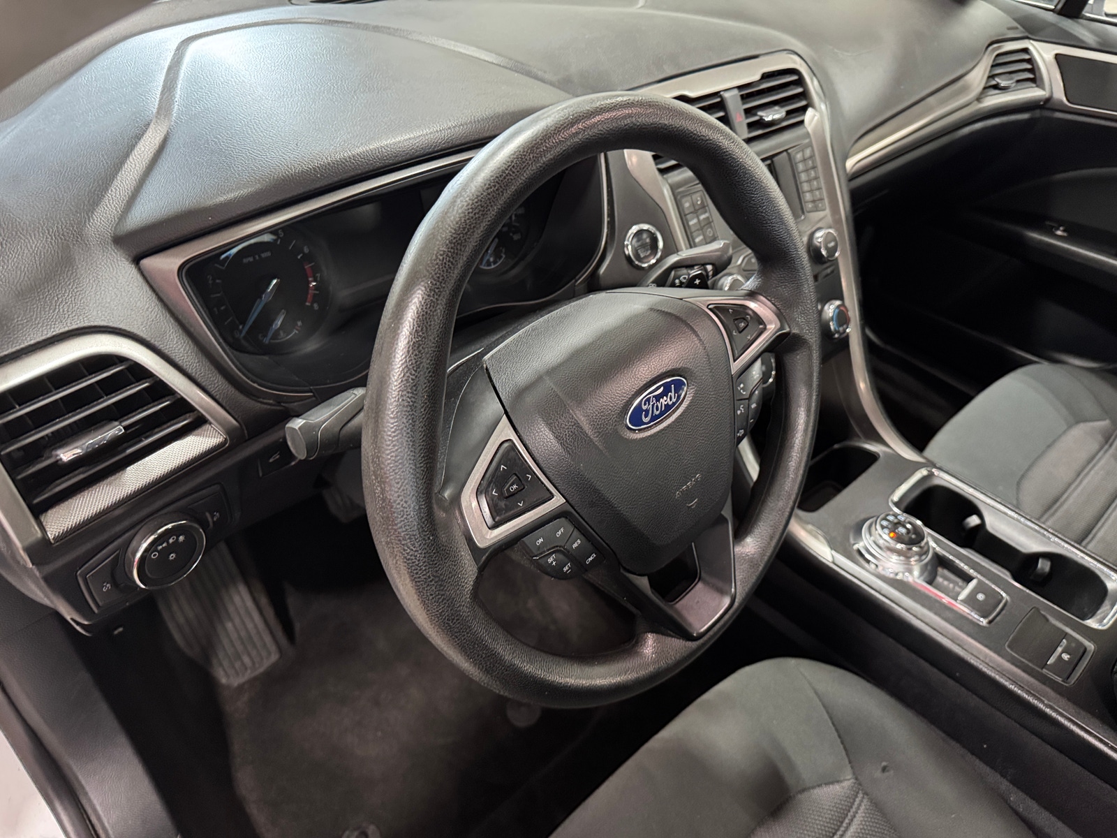 Thumbnail: 2017 Ford Fusion - 3
