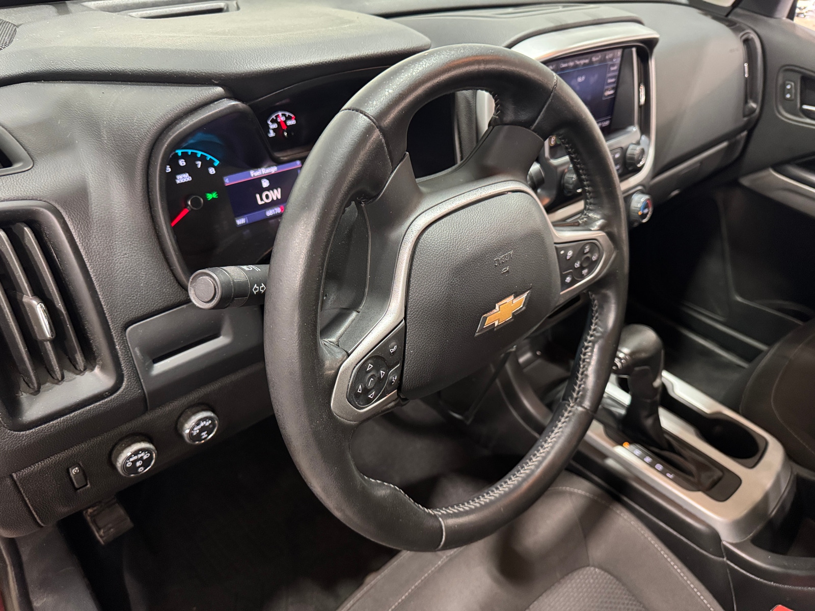 Thumbnail: 2020 Chevrolet Colorado - 3