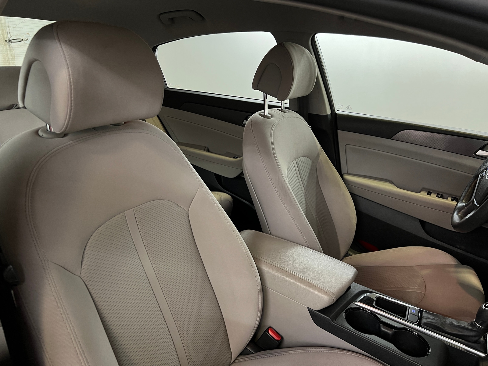 Thumbnail: 2015 Hyundai Sonata - 2