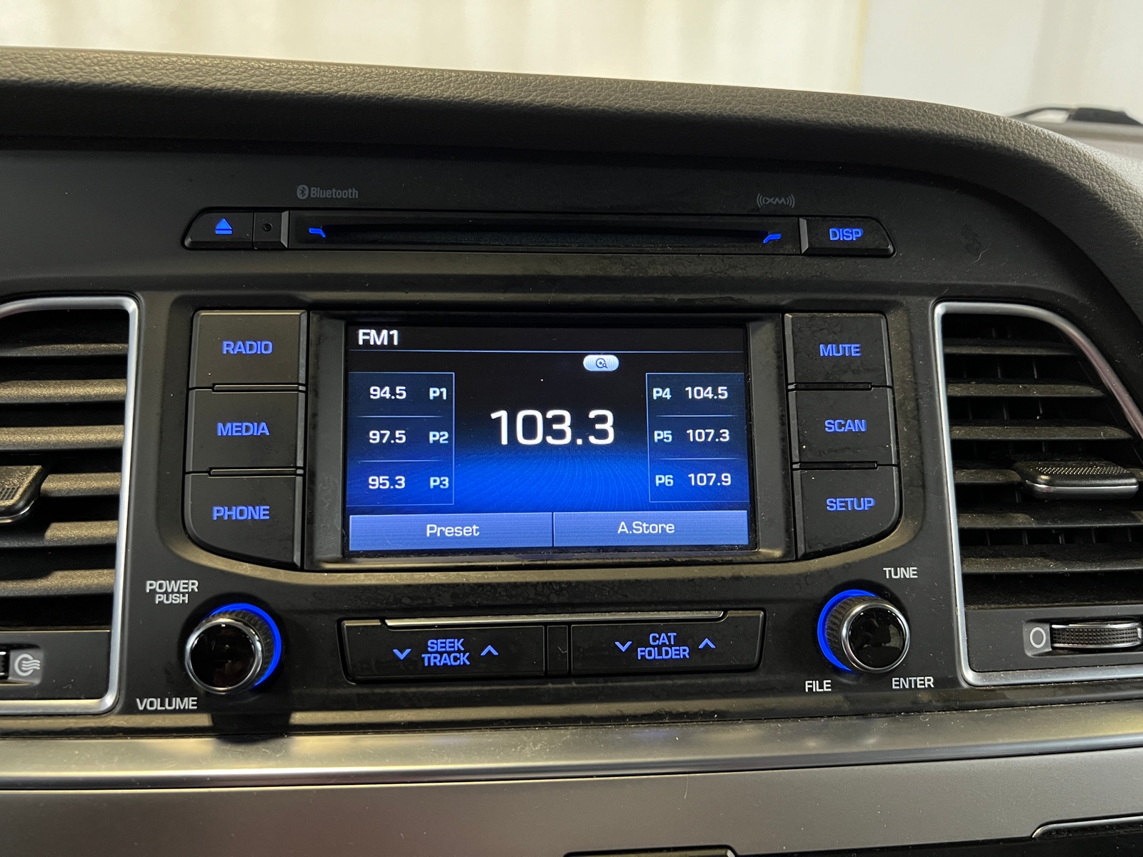 Thumbnail: 2015 Hyundai Sonata - 4