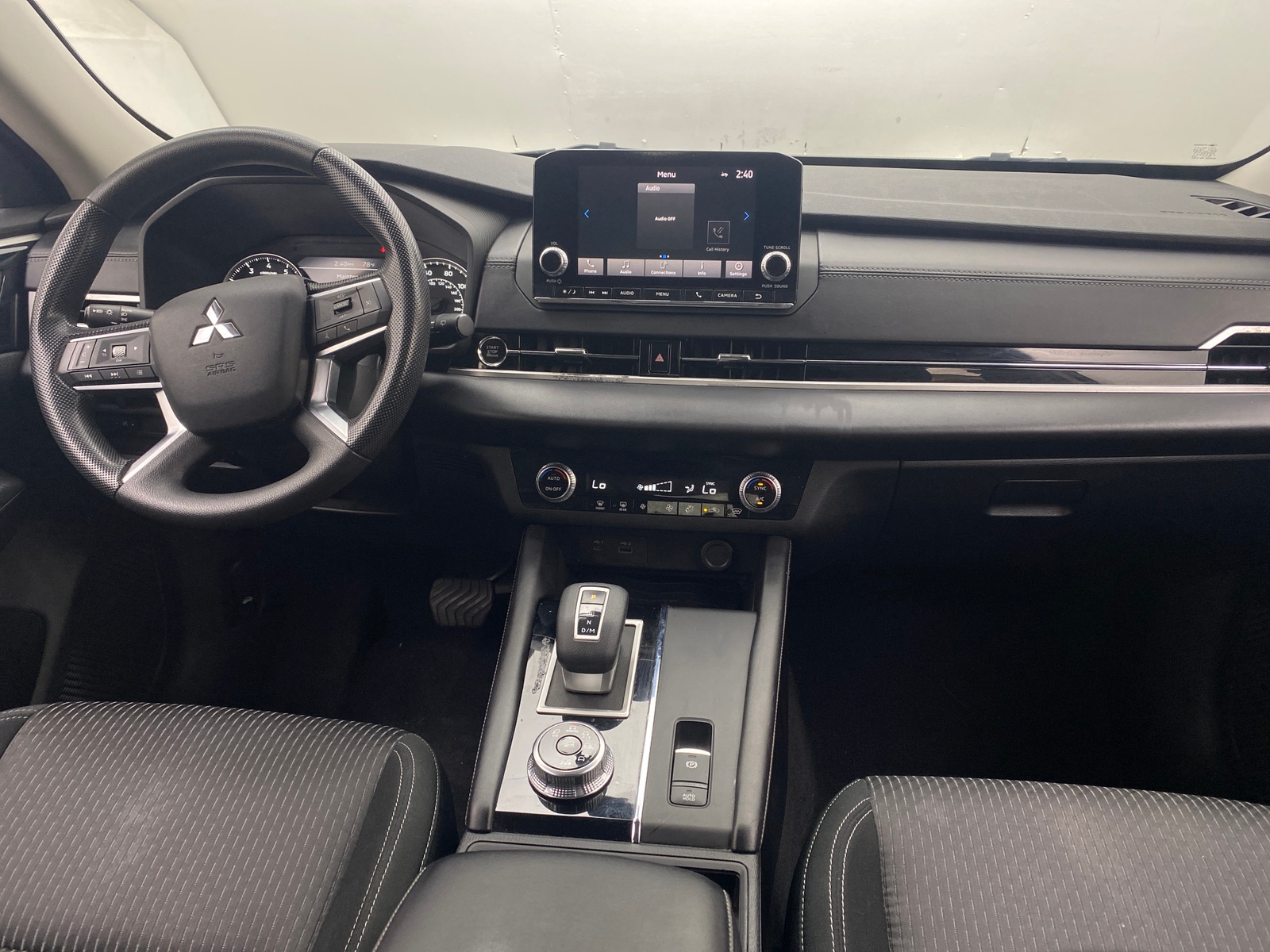 Thumbnail: 2022 Mitsubishi Outlander - 3