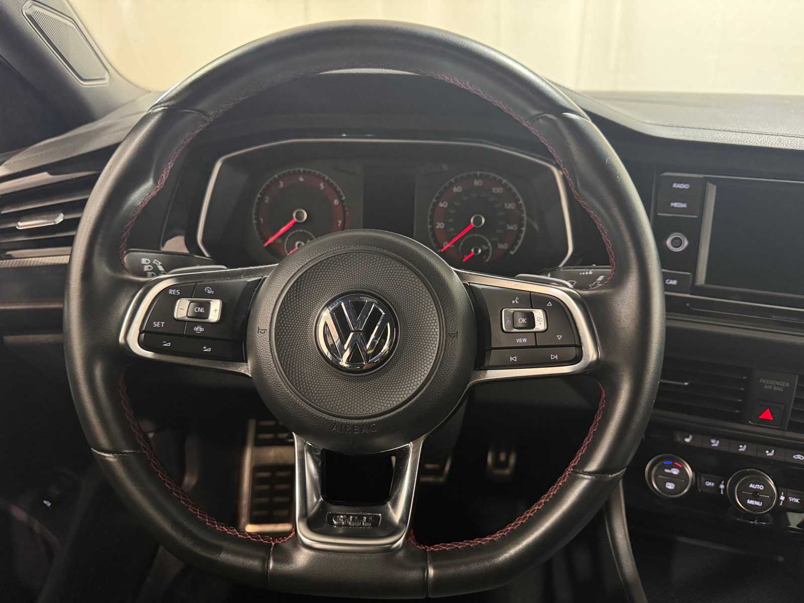 Thumbnail: 2019 Volkswagen Jetta - 5
